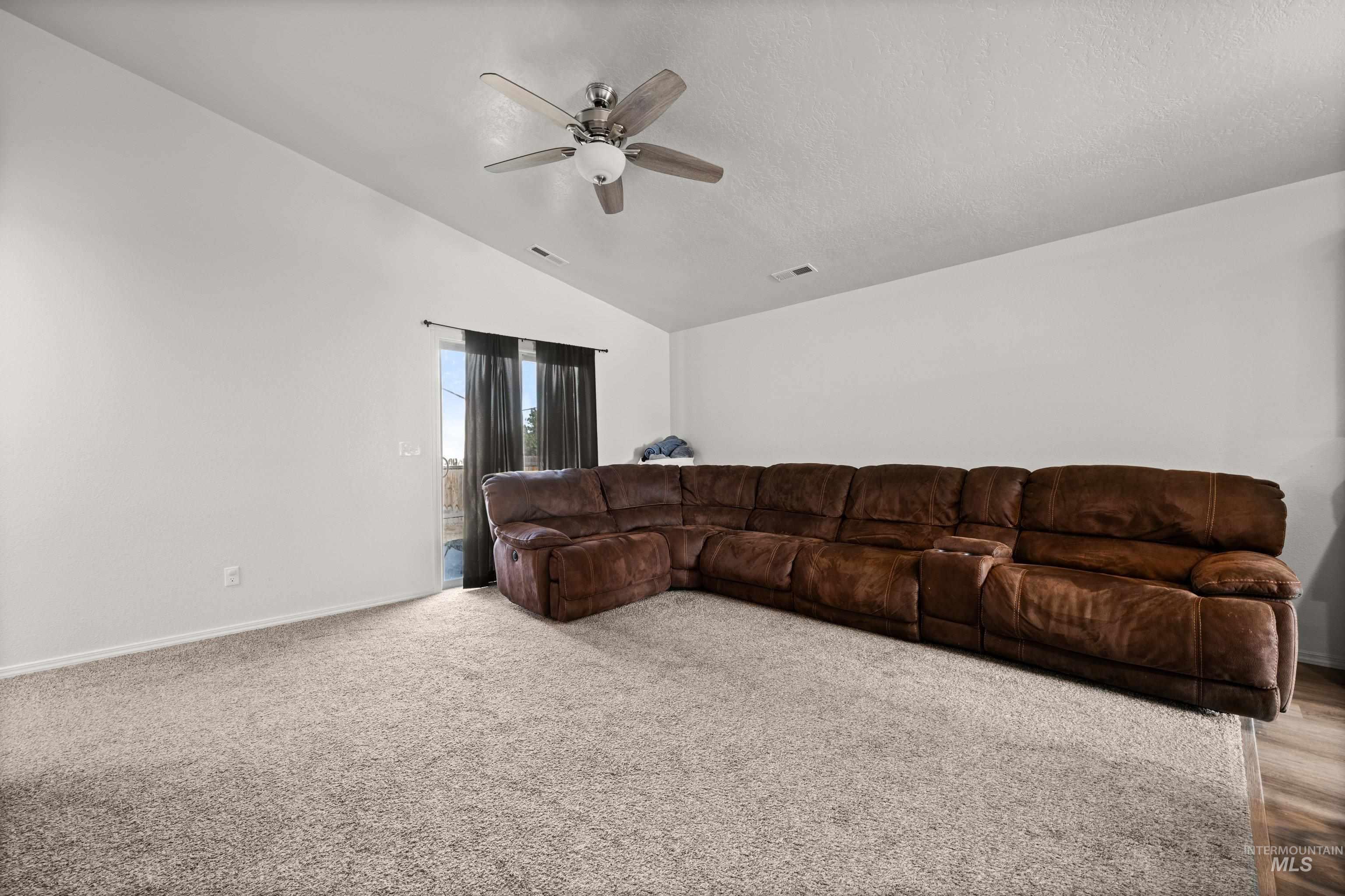 800 SW Lago Dr, Mountain Home, Idaho 83647, 3 Bedrooms, 2 Bathrooms, Residential For Sale, Price $359,900, 99004328