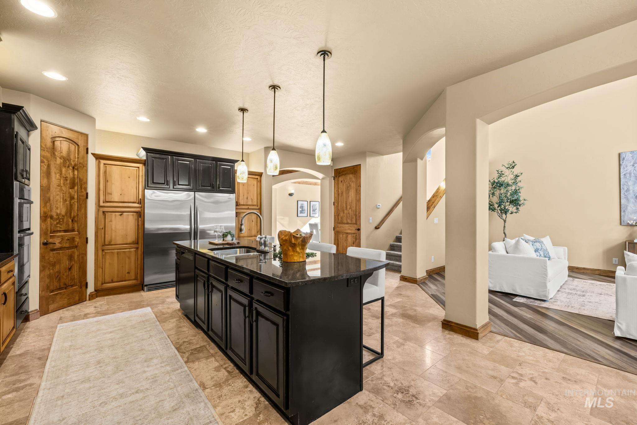 825 E Rubicon Dr, Boise, Idaho 83716, 5 Bedrooms, 3.5 Bathrooms, Residential For Sale, Price $959,900,MLS 99004333
