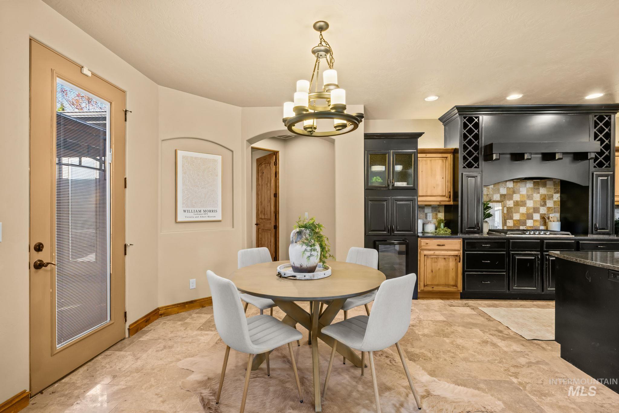 825 E Rubicon Dr, Boise, Idaho 83716, 5 Bedrooms, 3.5 Bathrooms, Residential For Sale, Price $959,900,MLS 99004333