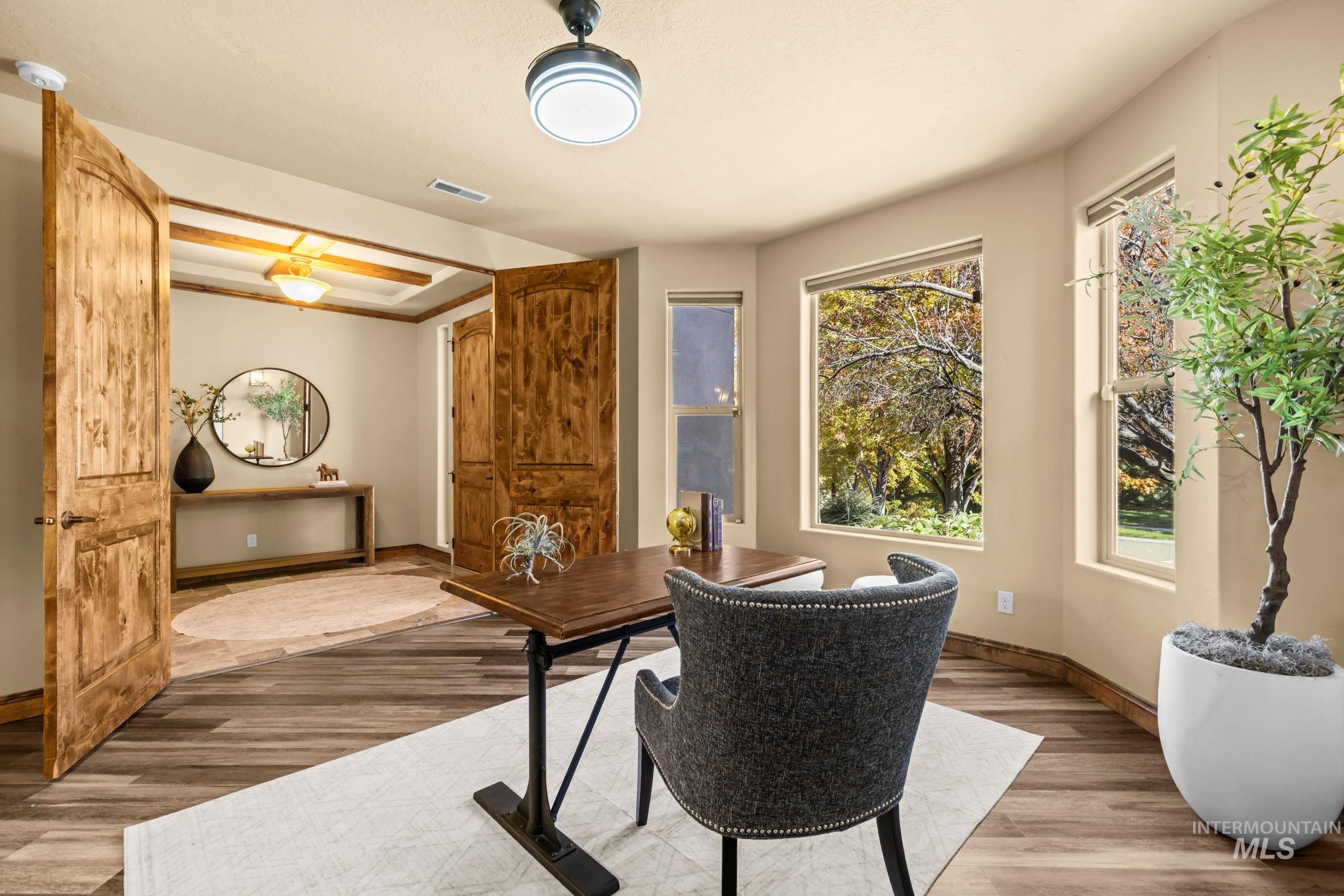 825 E Rubicon Dr, Boise, Idaho 83716, 5 Bedrooms, 3.5 Bathrooms, Residential For Sale, Price $959,900,MLS 99004333