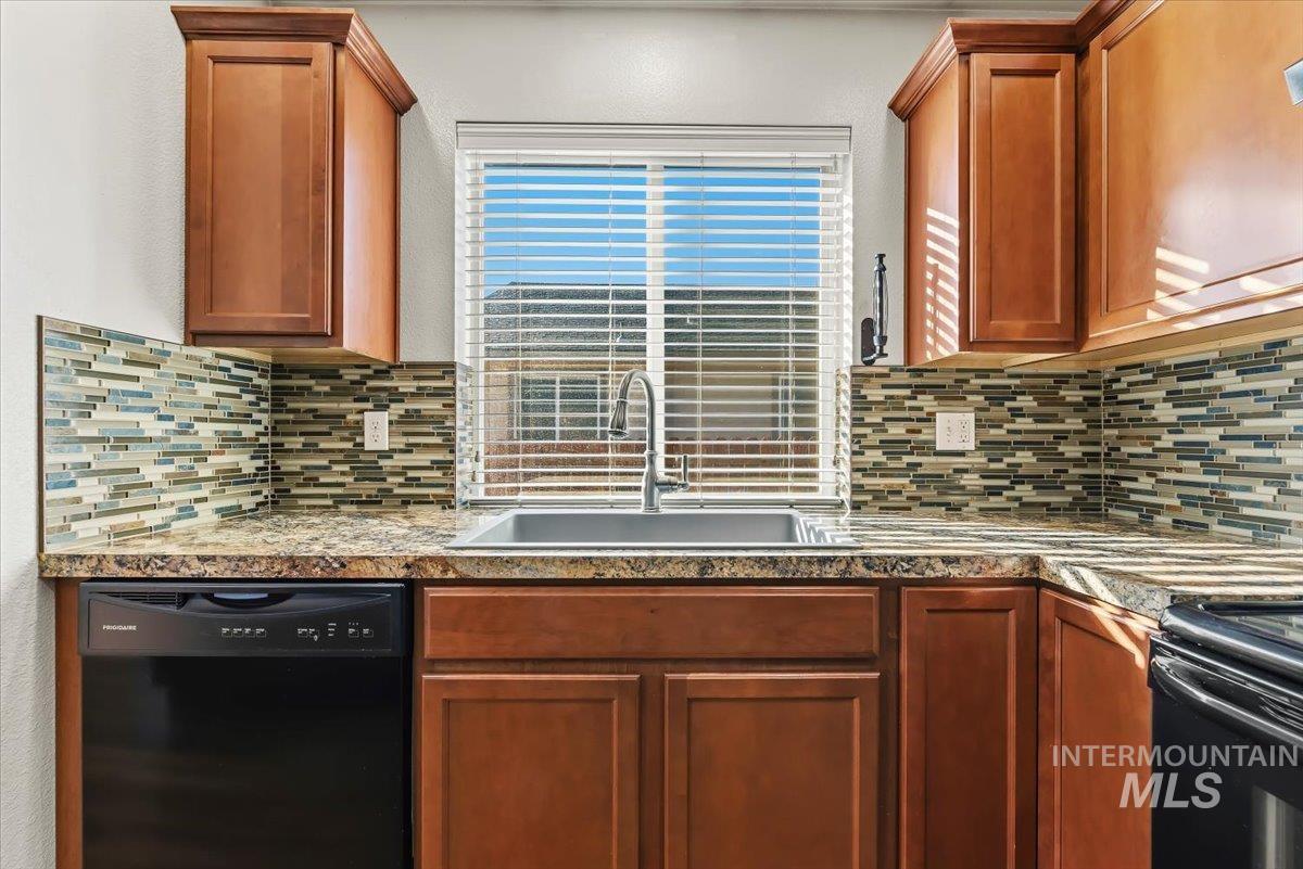 4711 Keepsake Ave, Caldwell, Idaho 83607, 3 Bedrooms, 2 Bathrooms, Residential For Sale, Price $389,900, 99004335