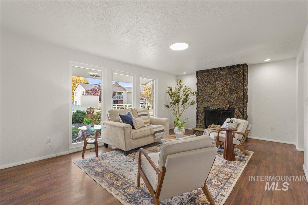 5750 N Garrett St, Garden City, Idaho 83714, 4 Bedrooms, 2 Bathrooms, Residential For Sale, Price $449,900,MLS 99004336
