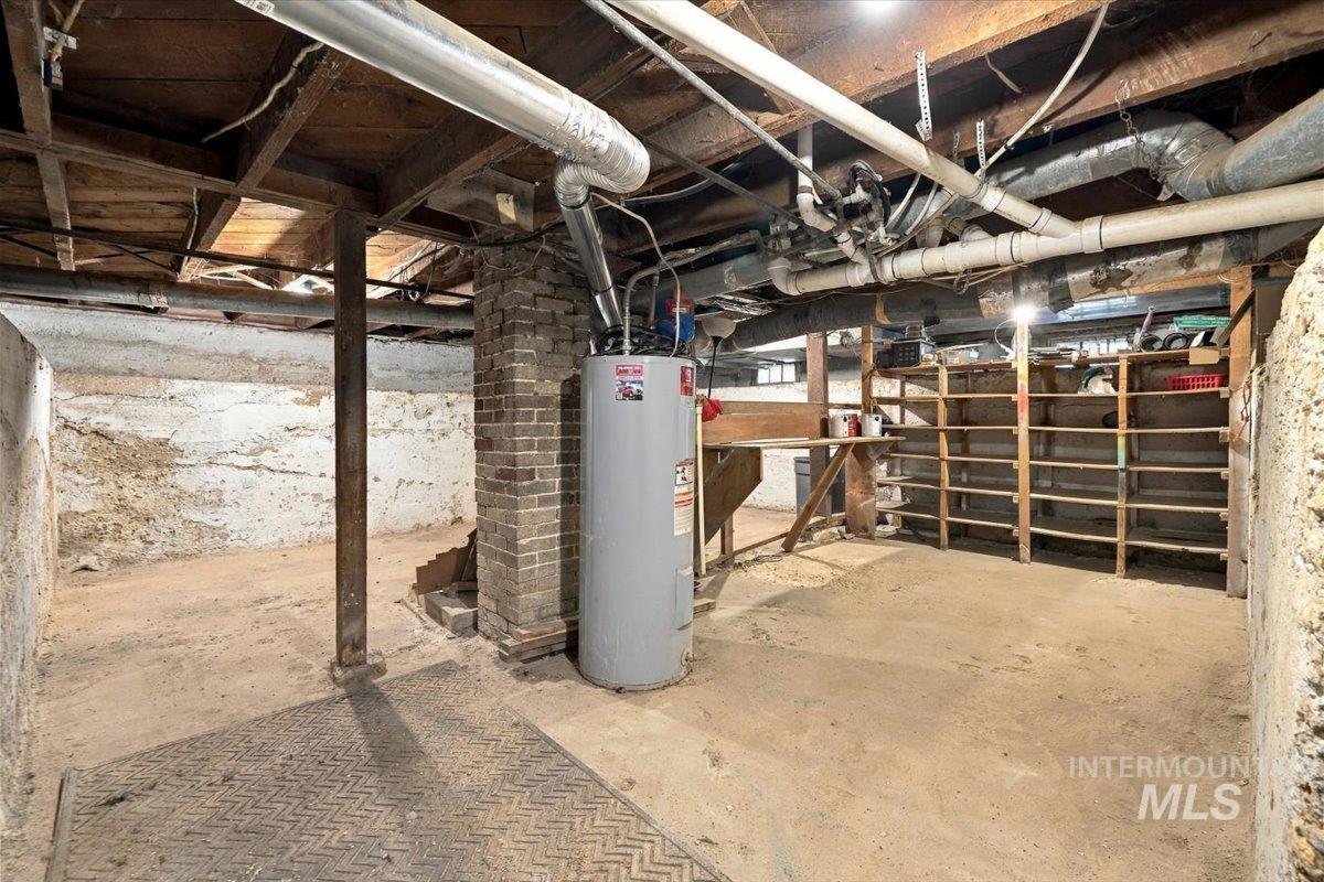 144 W 4th St, Kuna, Idaho 83634, 2 Bedrooms, 1 Bathroom, Residential For Sale, Price $309,900, 99004338