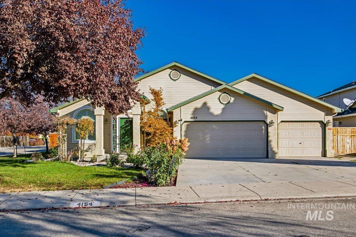 4154 E Driftwood Dr, Meridian, Idaho 83642, 3 Bedrooms, 2 Bathrooms, Residential For Sale, Price $538,000,MLS 99004341
