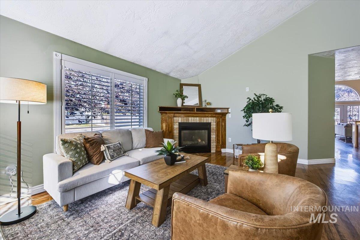 4154 E Driftwood Dr, Meridian, Idaho 83642, 3 Bedrooms, 2 Bathrooms, Residential For Sale, Price $538,000,MLS 99004341