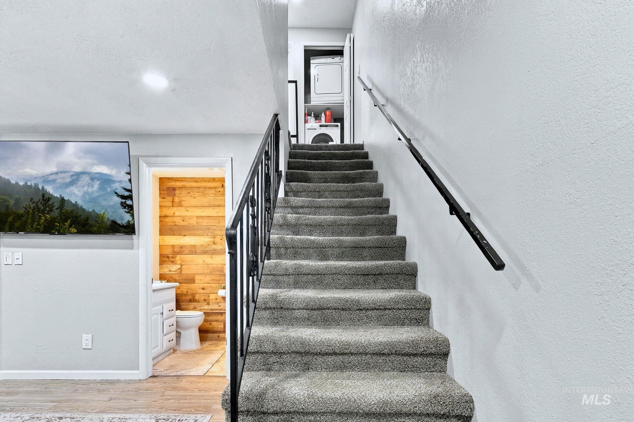 10575 W Blackhawk Ct, Boise, Idaho 83709, 2 Bedrooms, 1.5 Bathrooms, Residential For Sale, Price $342,795, 99004342