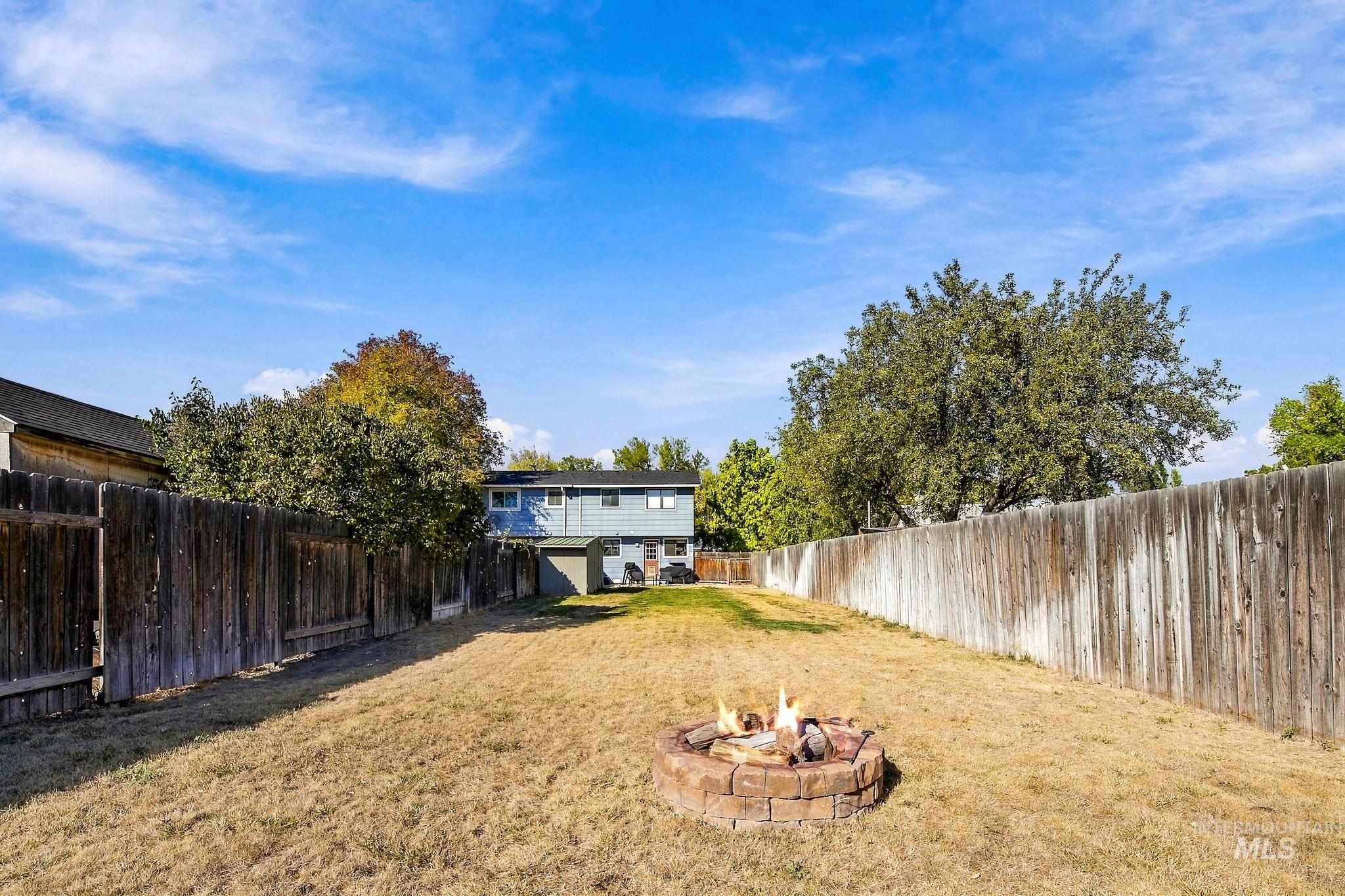 10575 W Blackhawk Ct, Boise, Idaho 83709, 2 Bedrooms, 1.5 Bathrooms, Residential For Sale, Price $342,795, 99004342