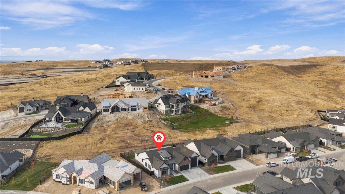 7135 N Firhill Place, Eagle, Idaho 83616, 3 Bedrooms, 2.5 Bathrooms, Residential For Sale, Price $1,149,000,MLS 99004345