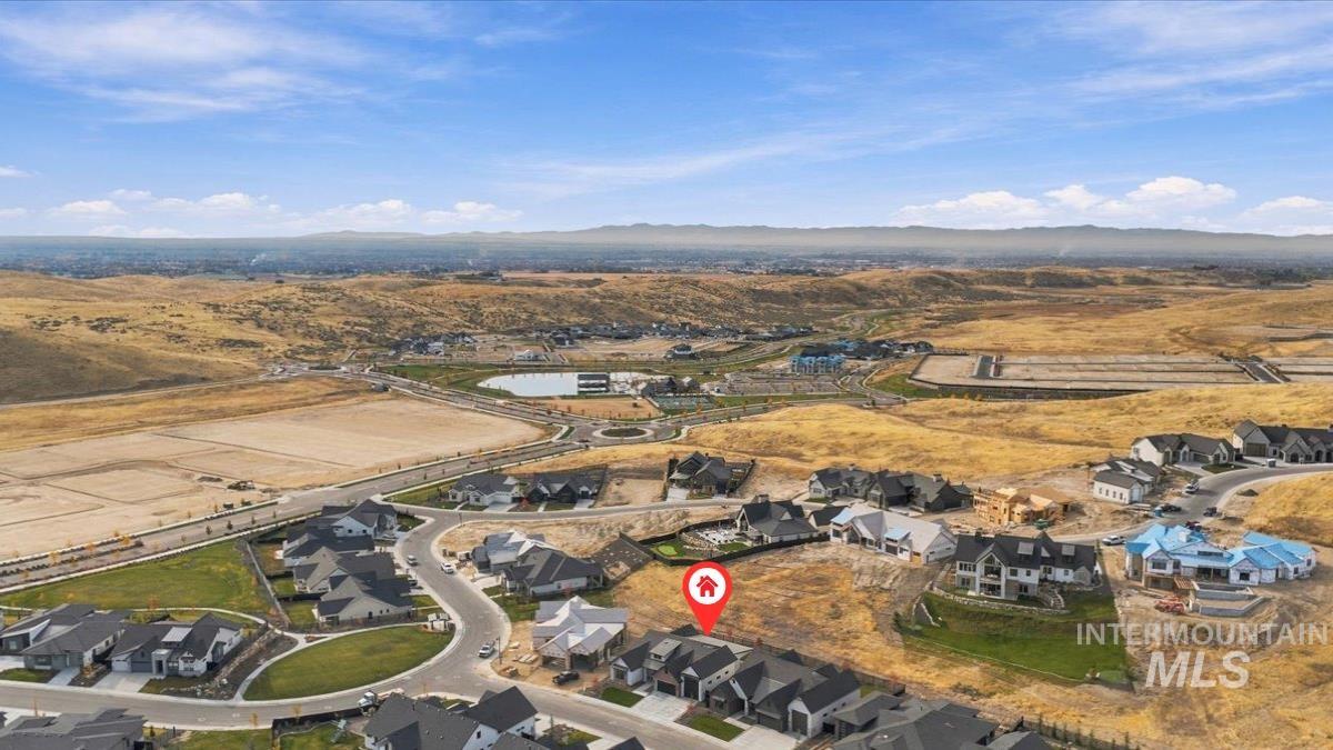 7135 N Firhill Place, Eagle, Idaho 83616, 3 Bedrooms, 2.5 Bathrooms, Residential For Sale, Price $1,149,000,MLS 99004345
