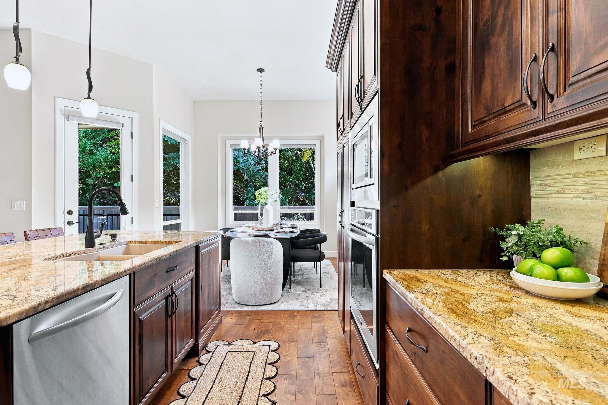 5890 N Ulmer Ln, Garden City, Idaho 83714, 3 Bedrooms, 2 Bathrooms, Residential For Sale, Price $800,000, 99004346