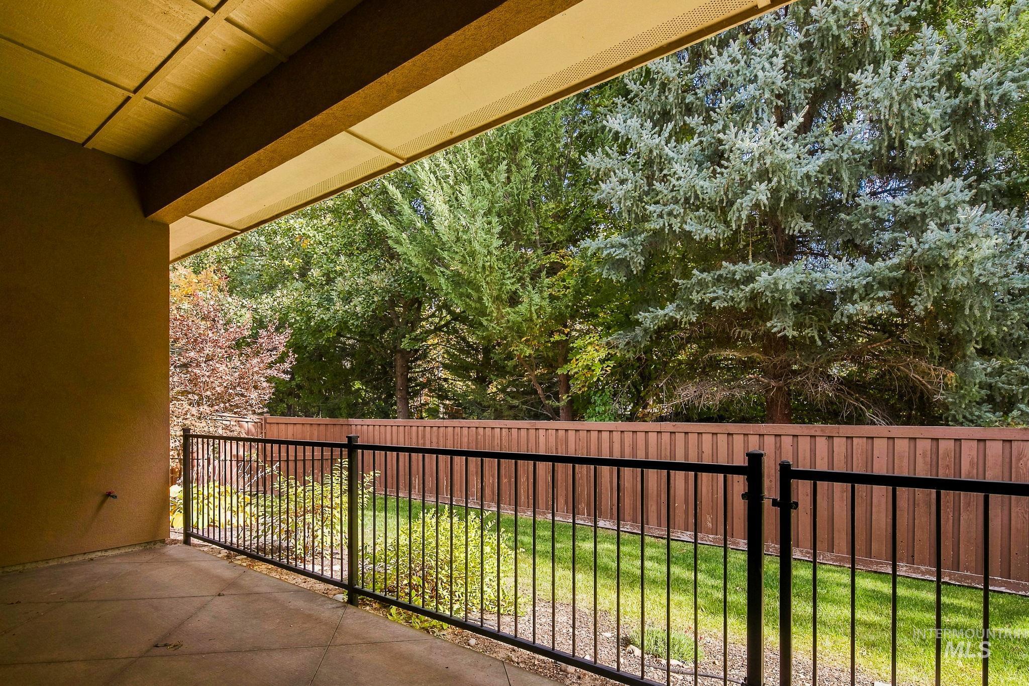 5890 N Ulmer Ln, Garden City, Idaho 83714, 3 Bedrooms, 2 Bathrooms, Residential For Sale, Price $800,000, 99004346