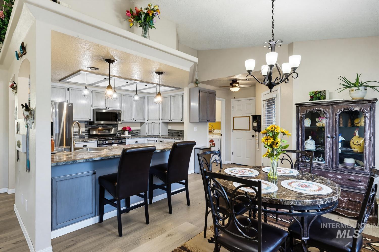 723 Roberts Ave, Nampa, Idaho 83651, 3 Bedrooms, 2 Bathrooms, Residential For Sale, Price $439,000, 99004351
