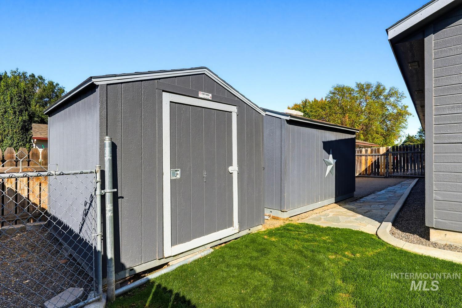 723 Roberts Ave, Nampa, Idaho 83651, 3 Bedrooms, 2 Bathrooms, Residential For Sale, Price $439,000, 99004351