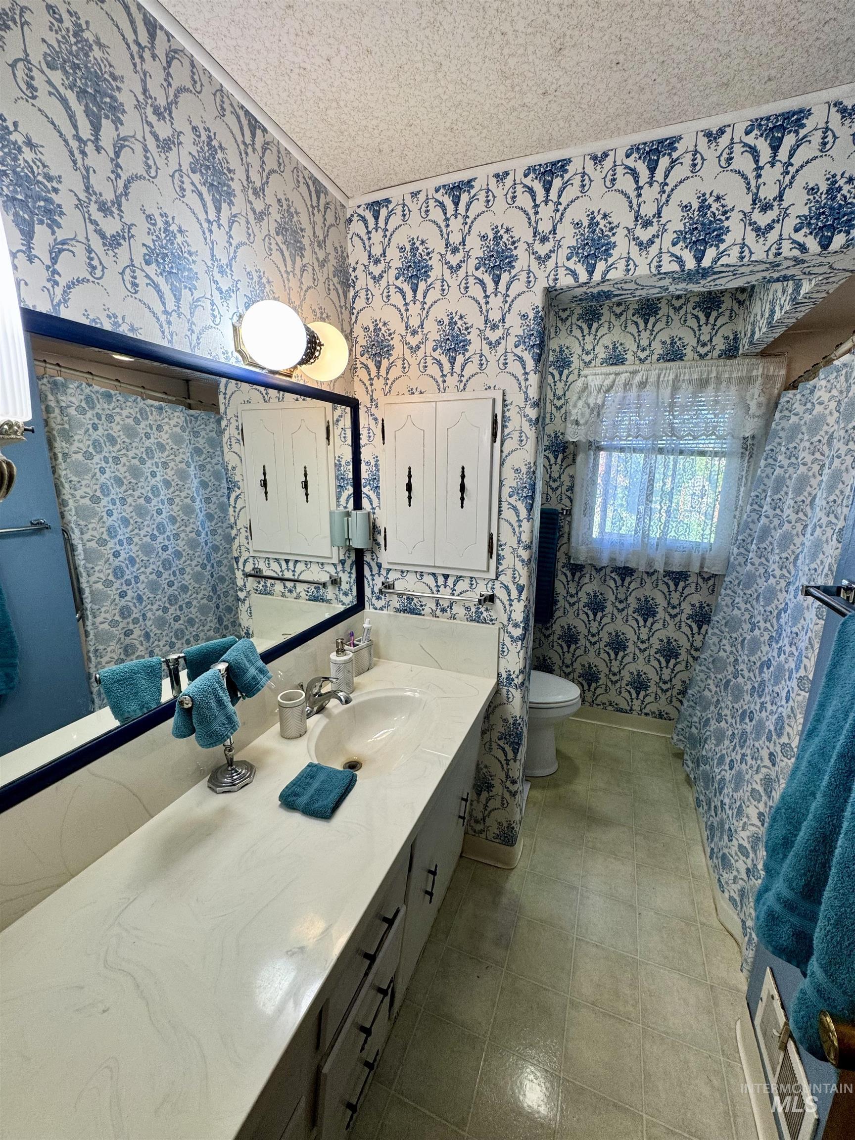 522 13Th St, Rupert, Idaho 83350, 3 Bedrooms, 1 Bathroom, Residential For Sale, Price $280,000, 99004356