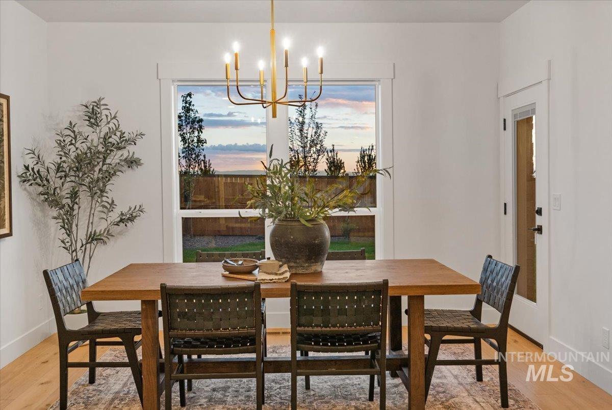 1935 W Smokey Lake Dr., Meridian, Idaho 83642, 4 Bedrooms, 3 Bathrooms, Residential For Sale, Price $889,880, 99004357