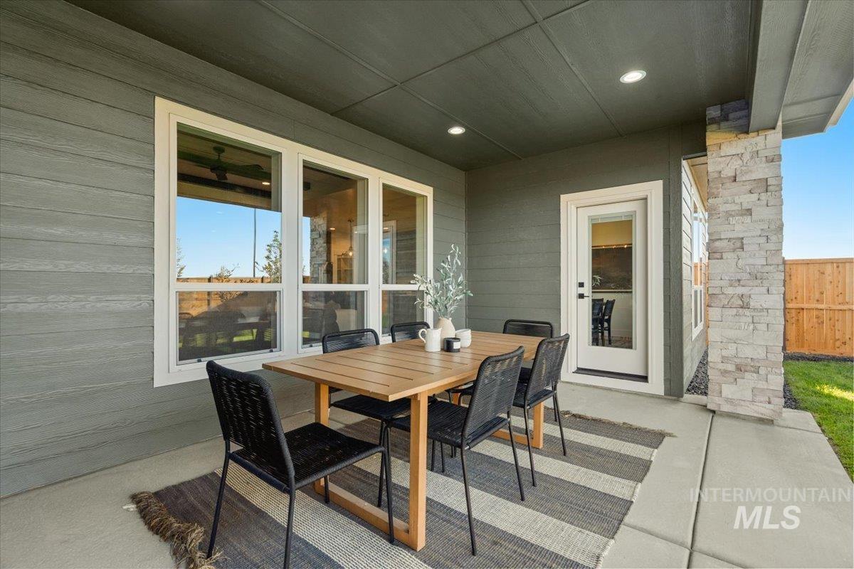 1935 W Smokey Lake Dr., Meridian, Idaho 83642, 4 Bedrooms, 3 Bathrooms, Residential For Sale, Price $889,880, 99004357