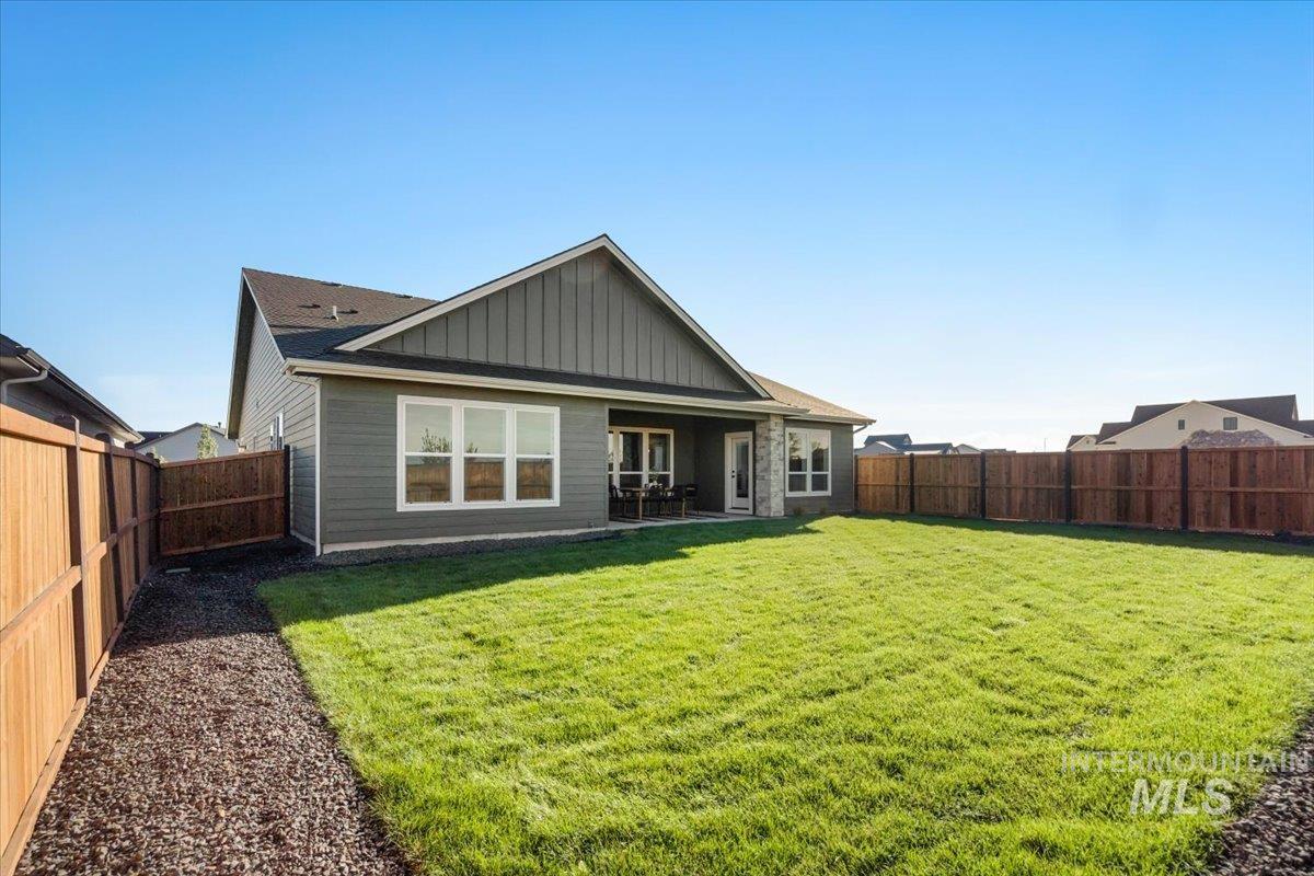 1935 W Smokey Lake Dr., Meridian, Idaho 83642, 4 Bedrooms, 3 Bathrooms, Residential For Sale, Price $889,880, 99004357
