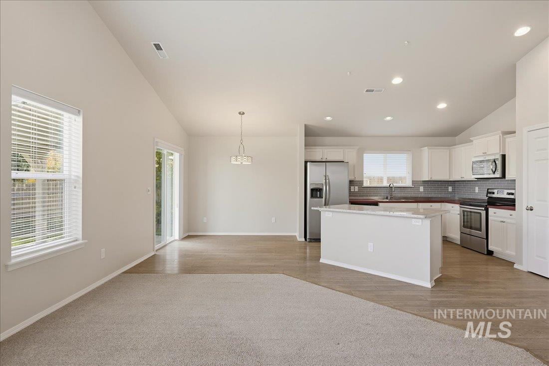 50 N Firestone Way, Nampa, Idaho 83651, 3 Bedrooms, 2 Bathrooms, Residential For Sale, Price $385,000, 99004358