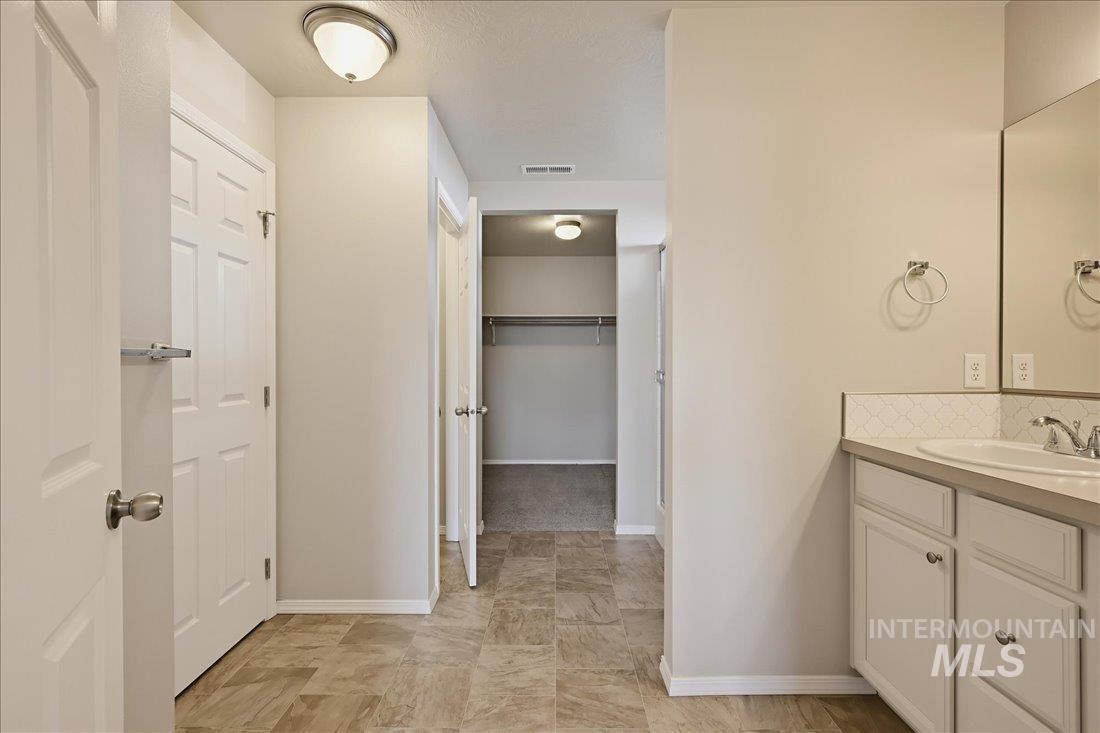 50 N Firestone Way, Nampa, Idaho 83651, 3 Bedrooms, 2 Bathrooms, Residential For Sale, Price $385,000, 99004358