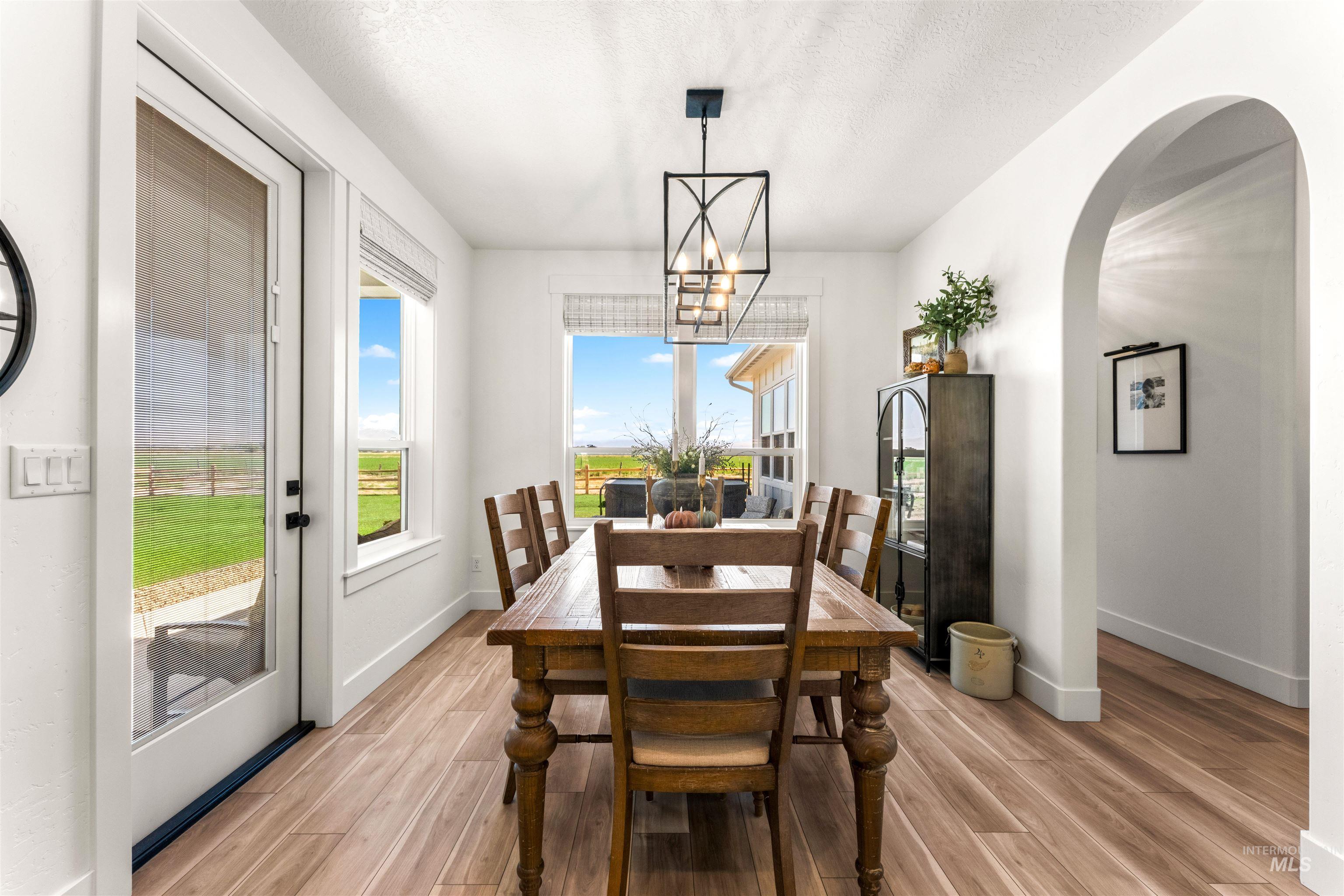 9825 Mayberry Ln, Emmett, Idaho 83617, 3 Bedrooms, 3 Bathrooms, Residential For Sale, Price $1,150,000,MLS 99004359