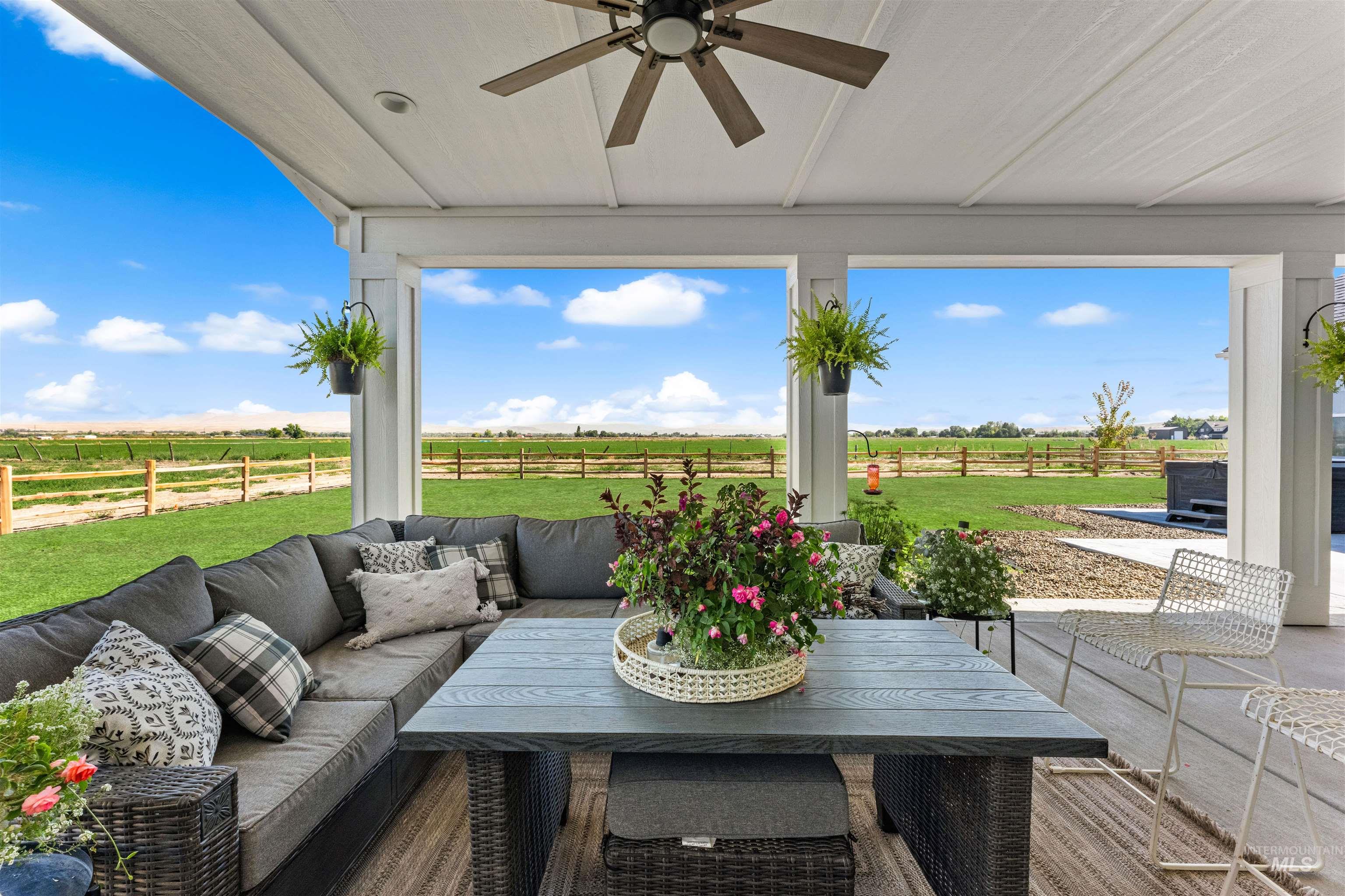 9825 Mayberry Ln, Emmett, Idaho 83617, 3 Bedrooms, 3 Bathrooms, Residential For Sale, Price $1,150,000,MLS 99004359