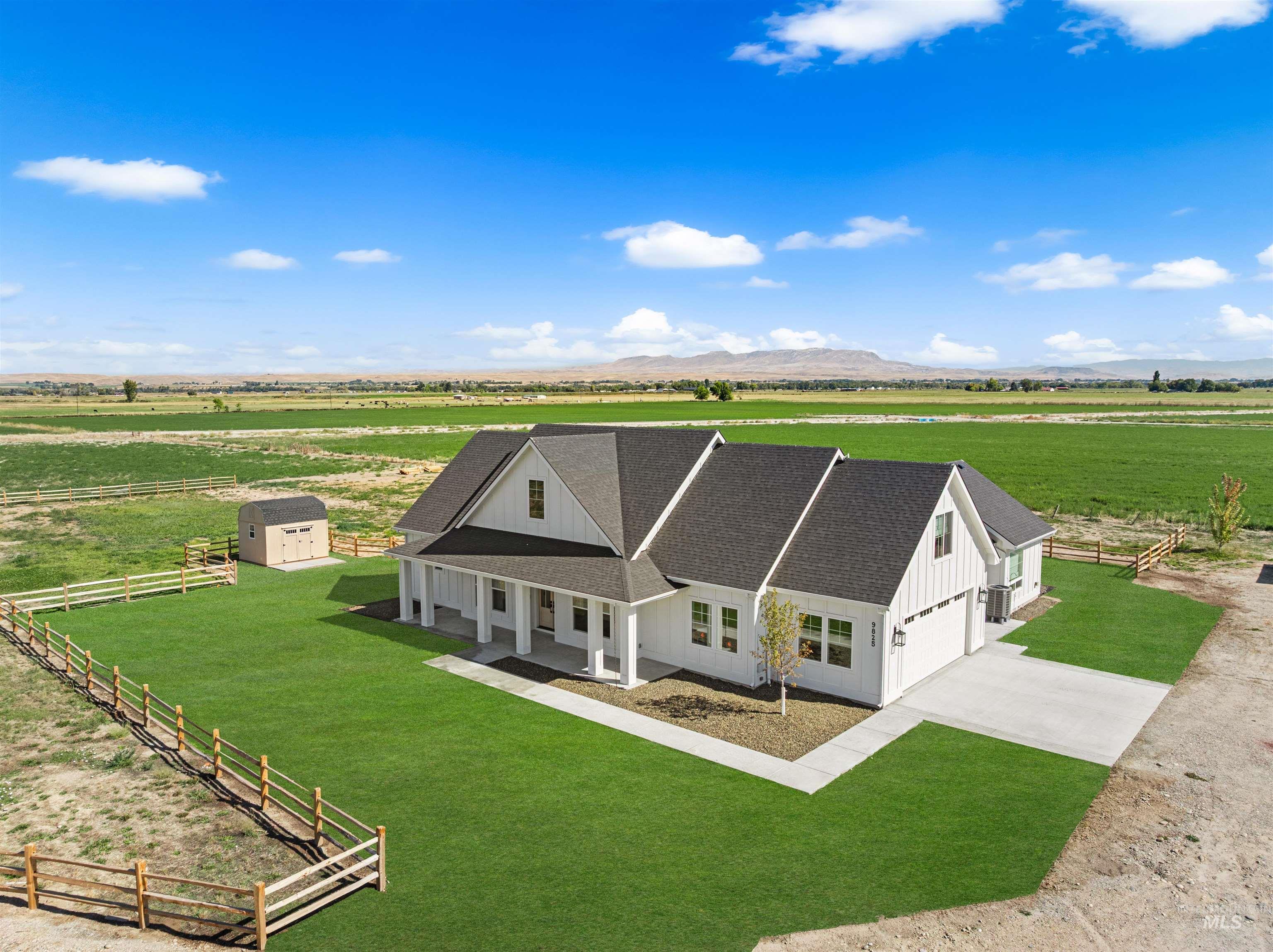 9825 Mayberry Ln, Emmett, Idaho 83617, 3 Bedrooms, 3 Bathrooms, Residential For Sale, Price $1,150,000,MLS 99004359