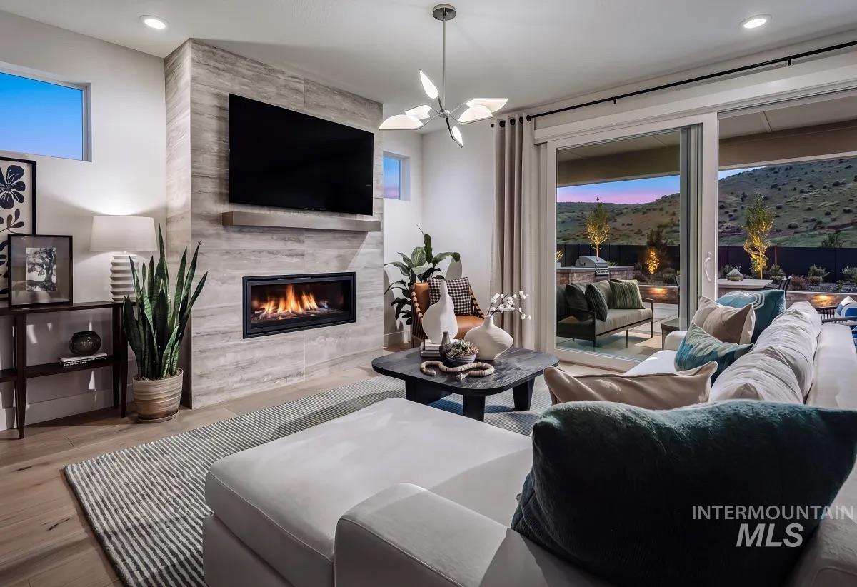 5918 W Oxton Ct, Eagle, Idaho 83616, 3 Bedrooms, 2.5 Bathrooms, Residential For Sale, Price $639,580, 99004360