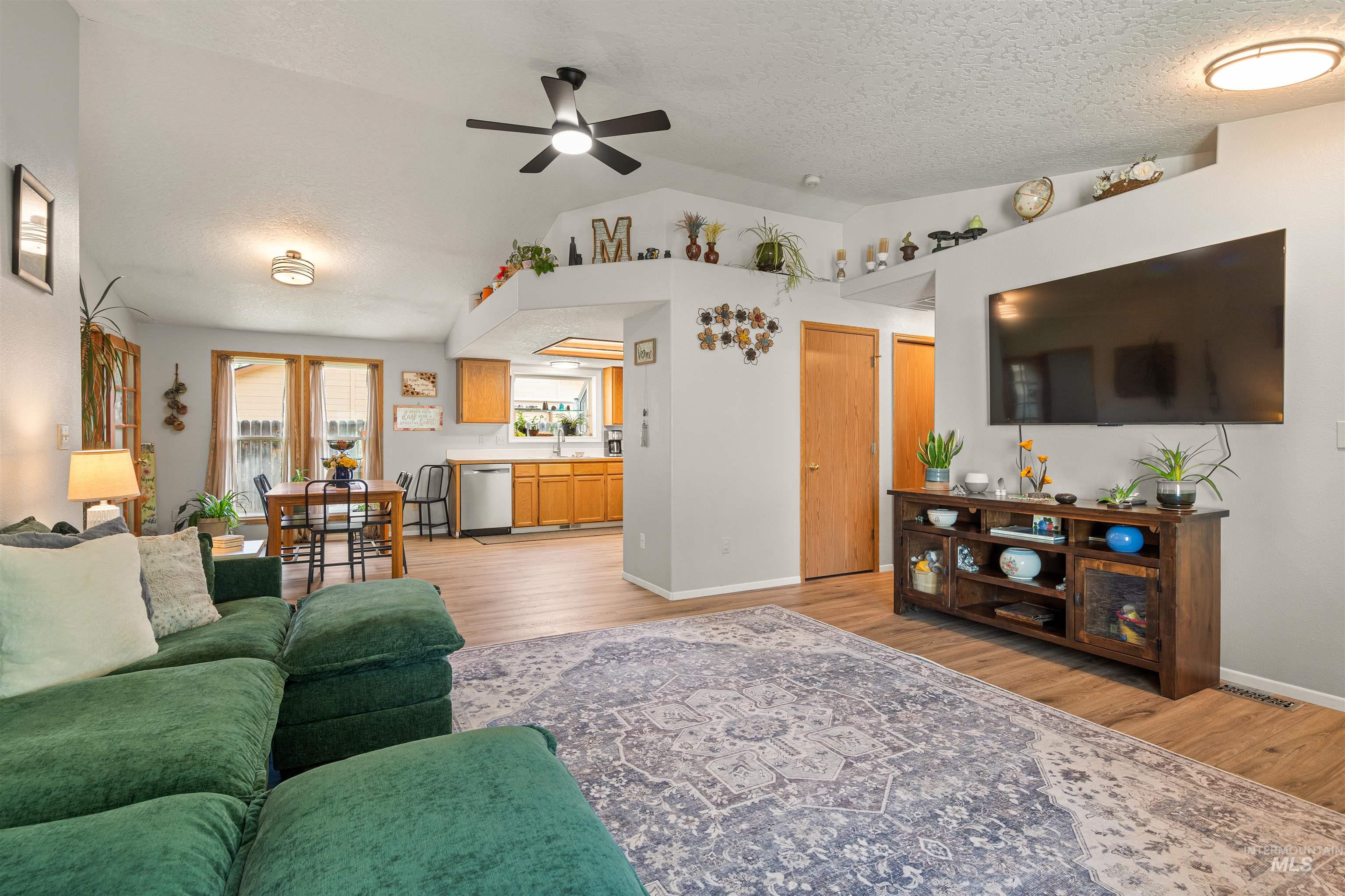 2524 Smart Street, Nampa, Idaho 83686, 3 Bedrooms, 2 Bathrooms, Residential For Sale, Price $360,000, 99004361
