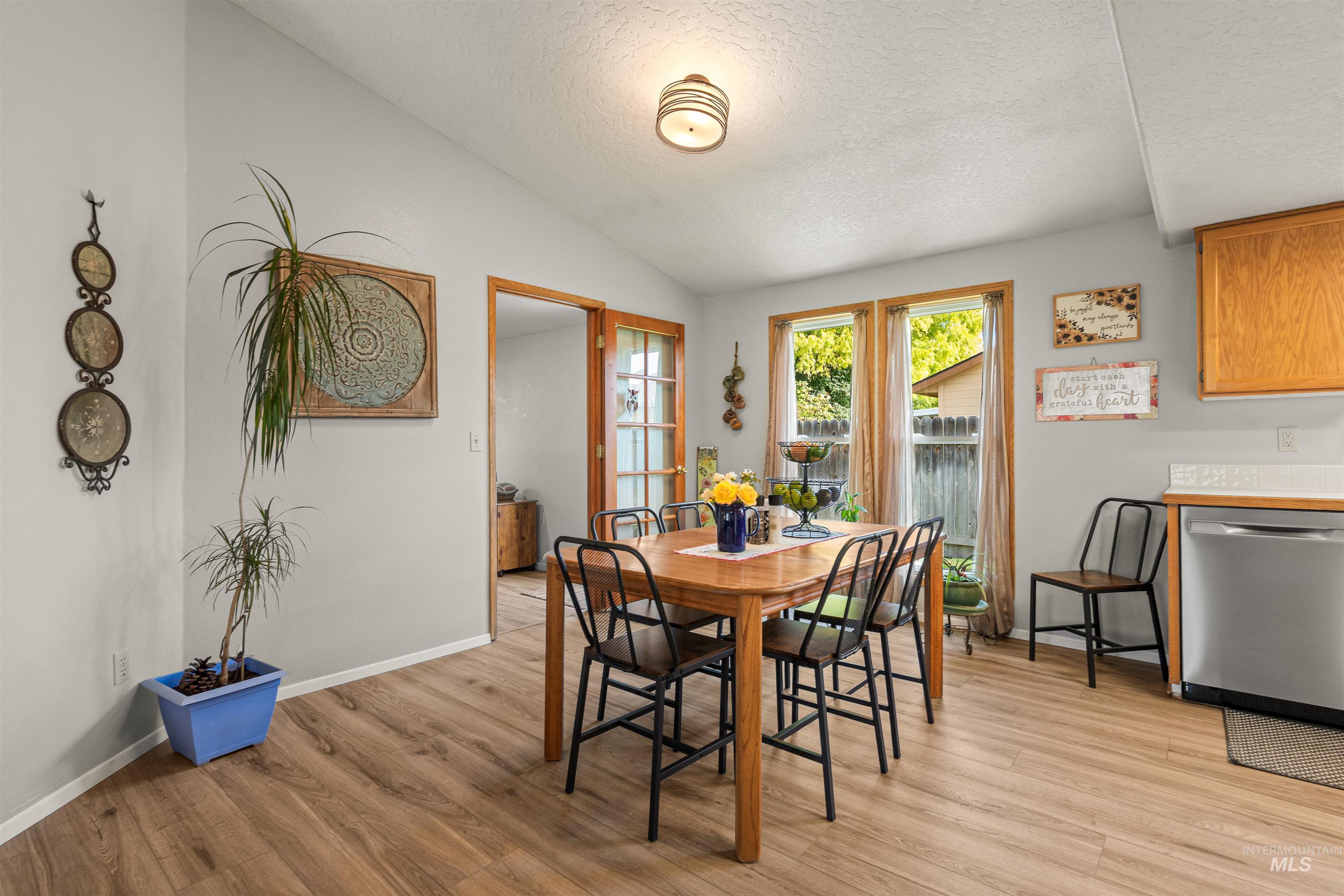 2524 Smart Street, Nampa, Idaho 83686, 3 Bedrooms, 2 Bathrooms, Residential For Sale, Price $360,000, 99004361