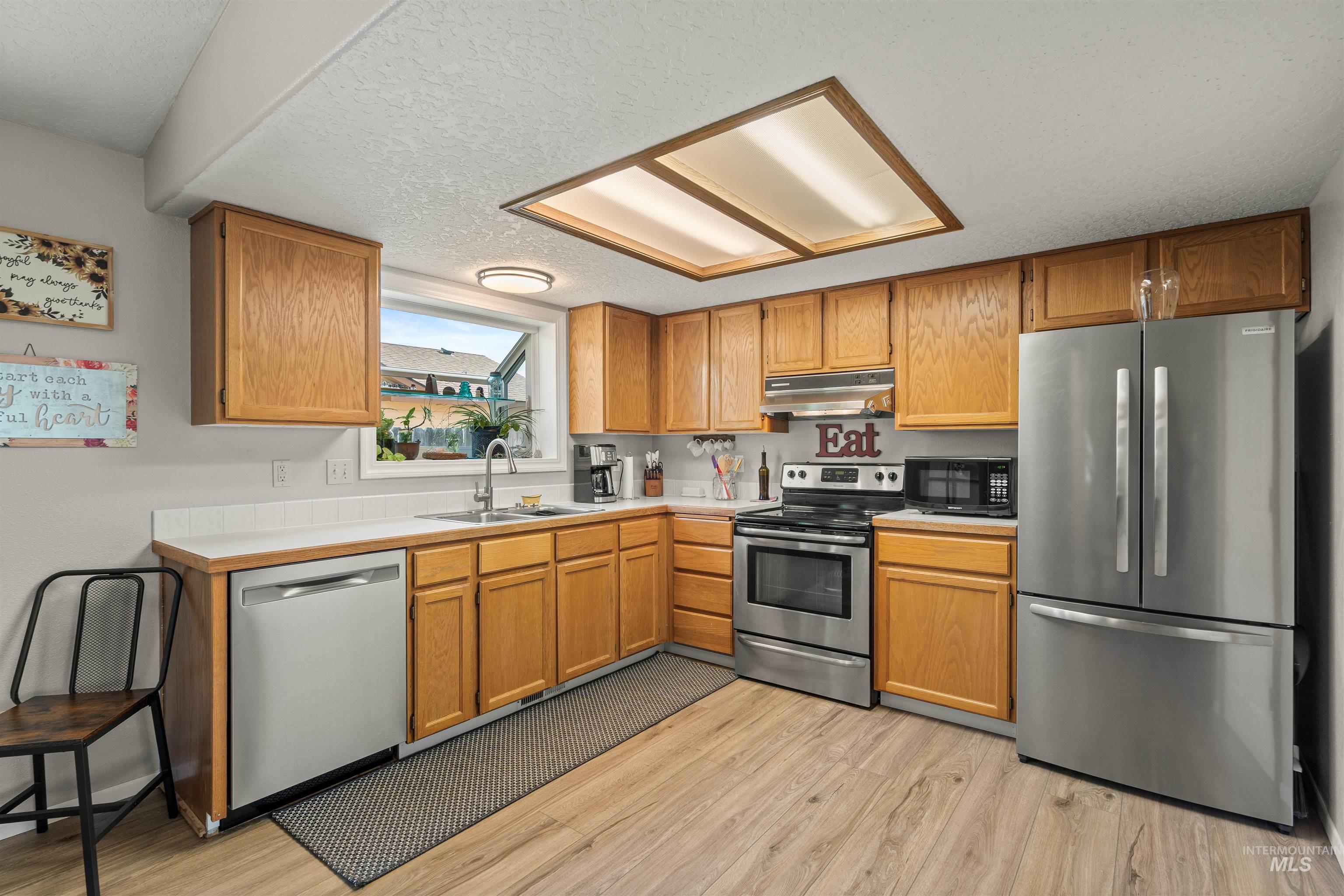 2524 Smart Street, Nampa, Idaho 83686, 3 Bedrooms, 2 Bathrooms, Residential For Sale, Price $360,000, 99004361