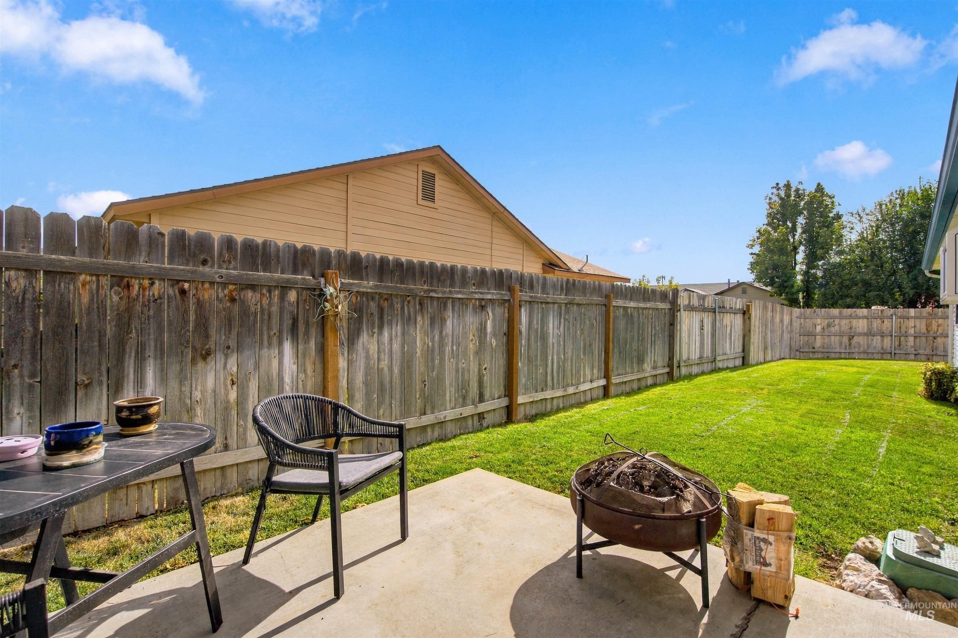 2524 Smart Street, Nampa, Idaho 83686, 3 Bedrooms, 2 Bathrooms, Residential For Sale, Price $360,000, 99004361