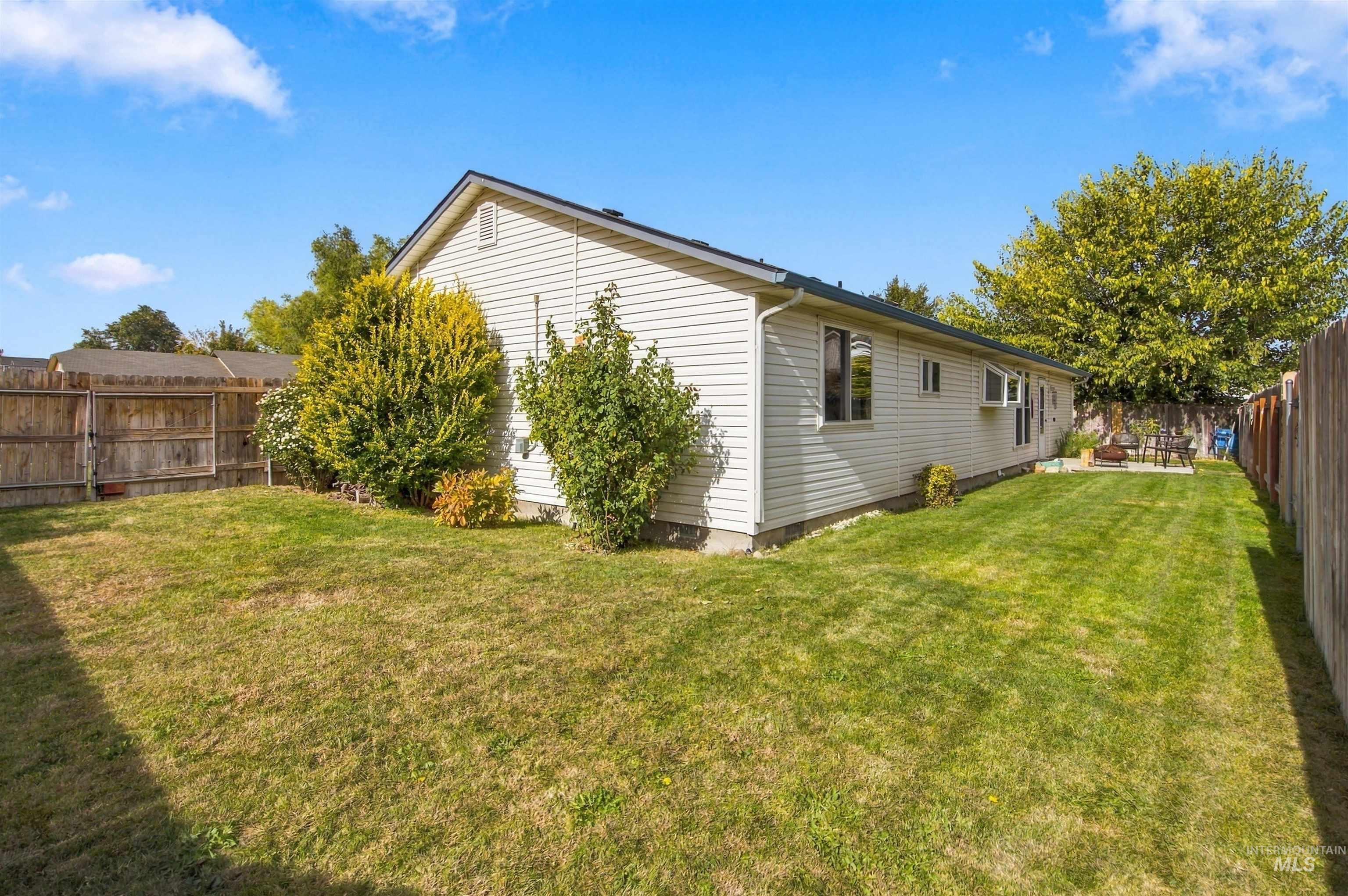 2524 Smart Street, Nampa, Idaho 83686, 3 Bedrooms, 2 Bathrooms, Residential For Sale, Price $360,000, 99004361