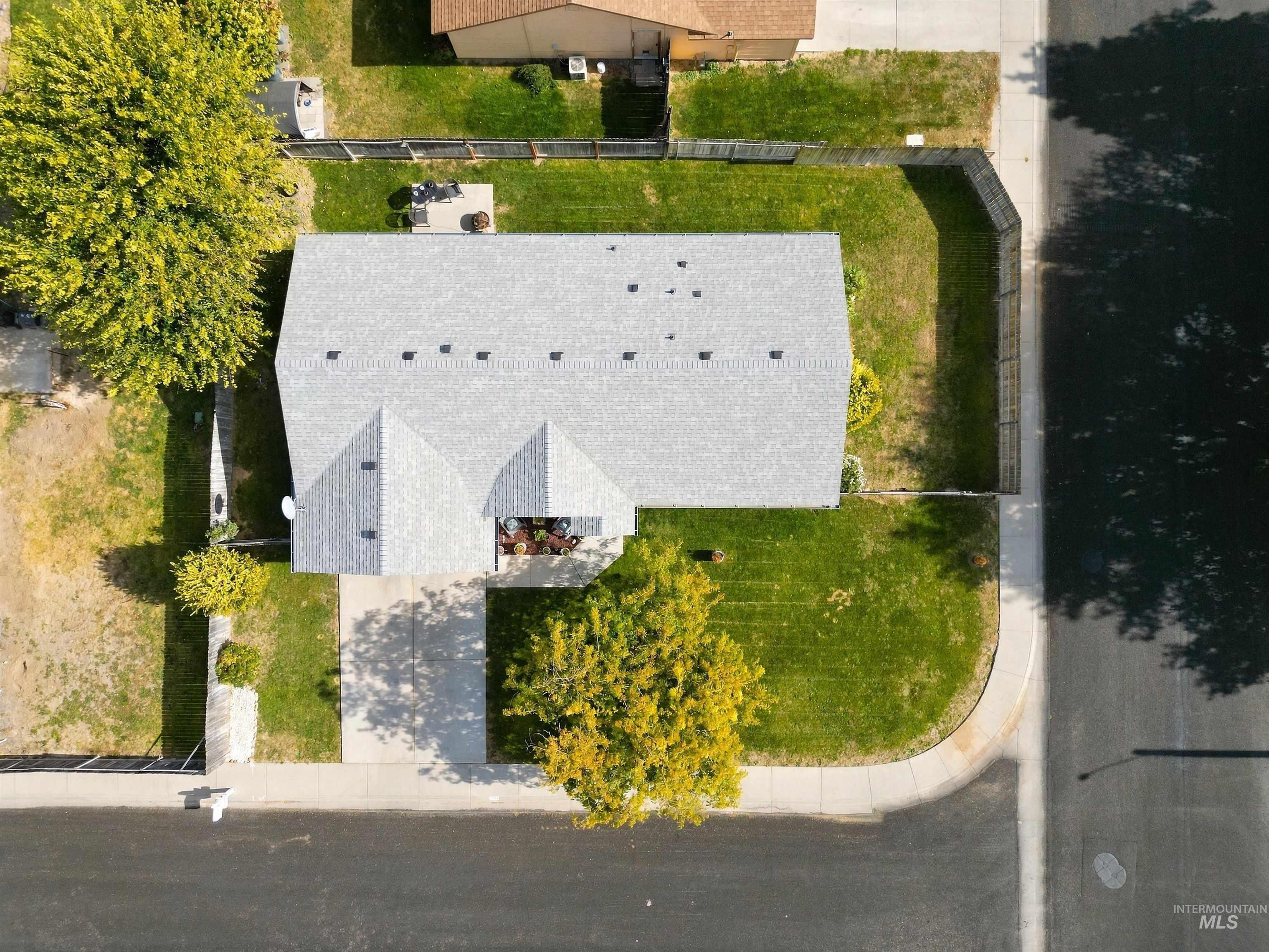 2524 Smart Street, Nampa, Idaho 83686, 3 Bedrooms, 2 Bathrooms, Residential For Sale, Price $360,000, 99004361
