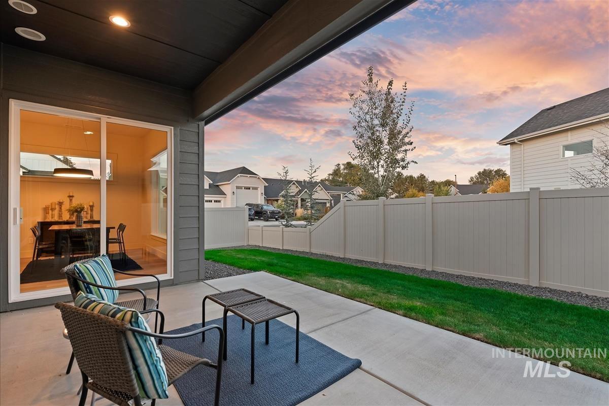 124 S Beechwood Dr, Nampa, Idaho 83686, 3 Bedrooms, 2.5 Bathrooms, Residential For Sale, Price $739,000, 99004363