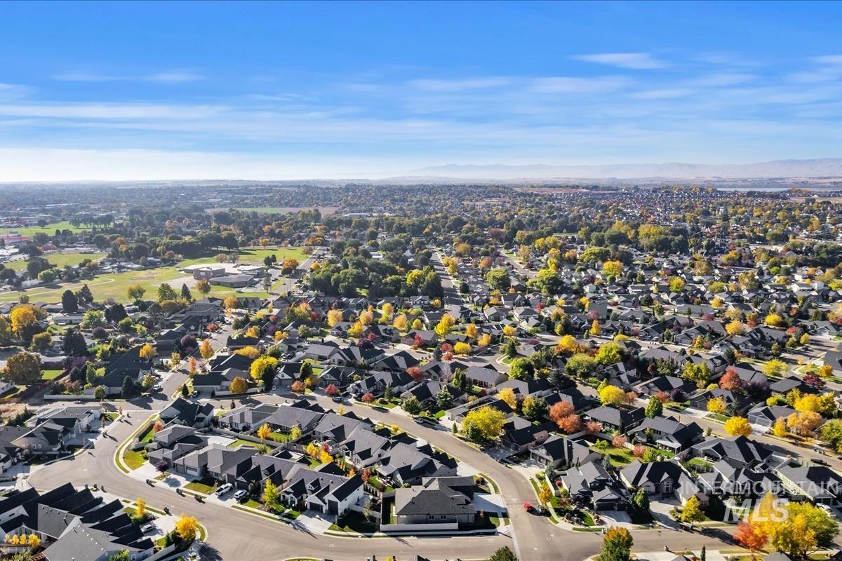 124 S Beechwood Dr, Nampa, Idaho 83686, 3 Bedrooms, 2.5 Bathrooms, Residential For Sale, Price $739,000, 99004363