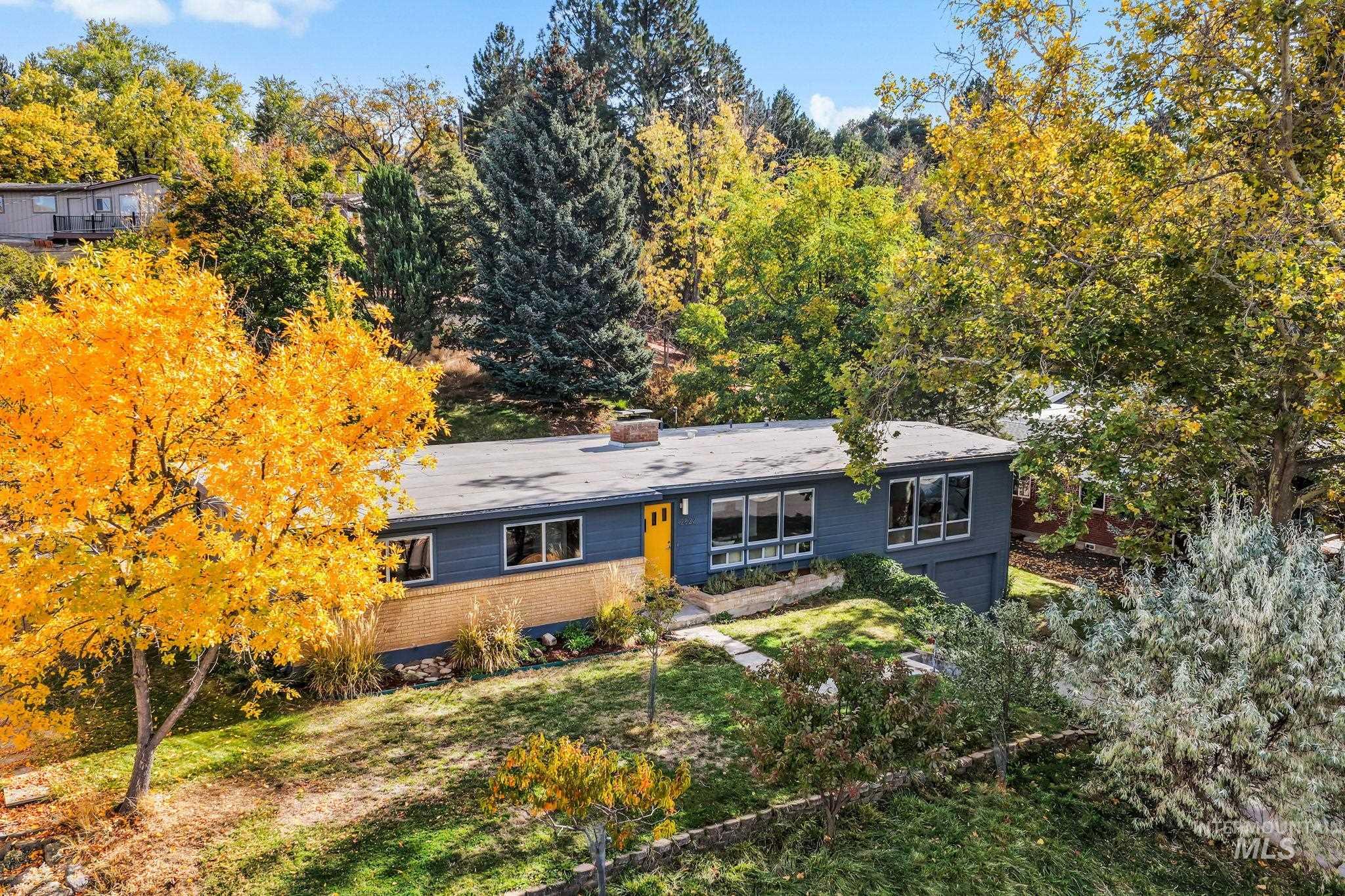 2822 N Tartan Place, Boise, Idaho 83702, 3 Bedrooms, 2 Bathrooms, Residential For Sale, Price $950,000, 99004364