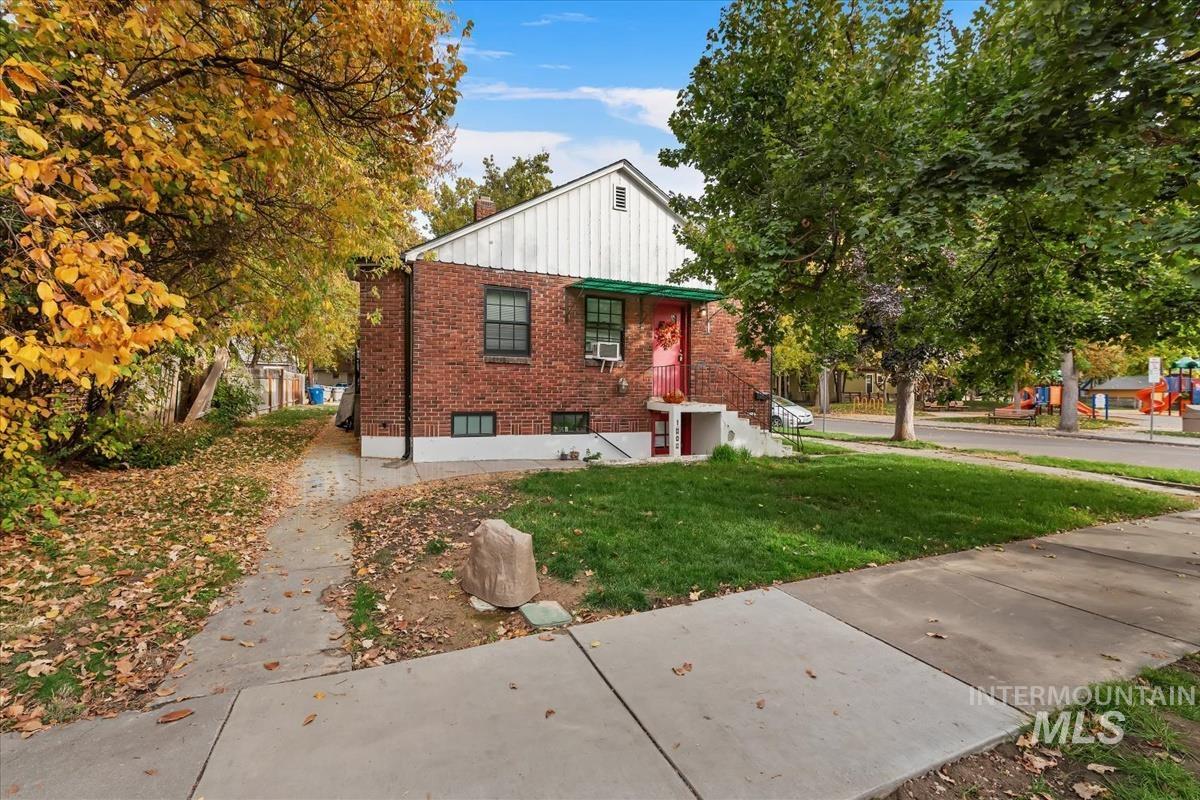 1000 N 11th, Boise, Idaho 83702, 1 Bedroom, 1 Bathroom, Residential Income For Sale, Price $799,000, 99004365