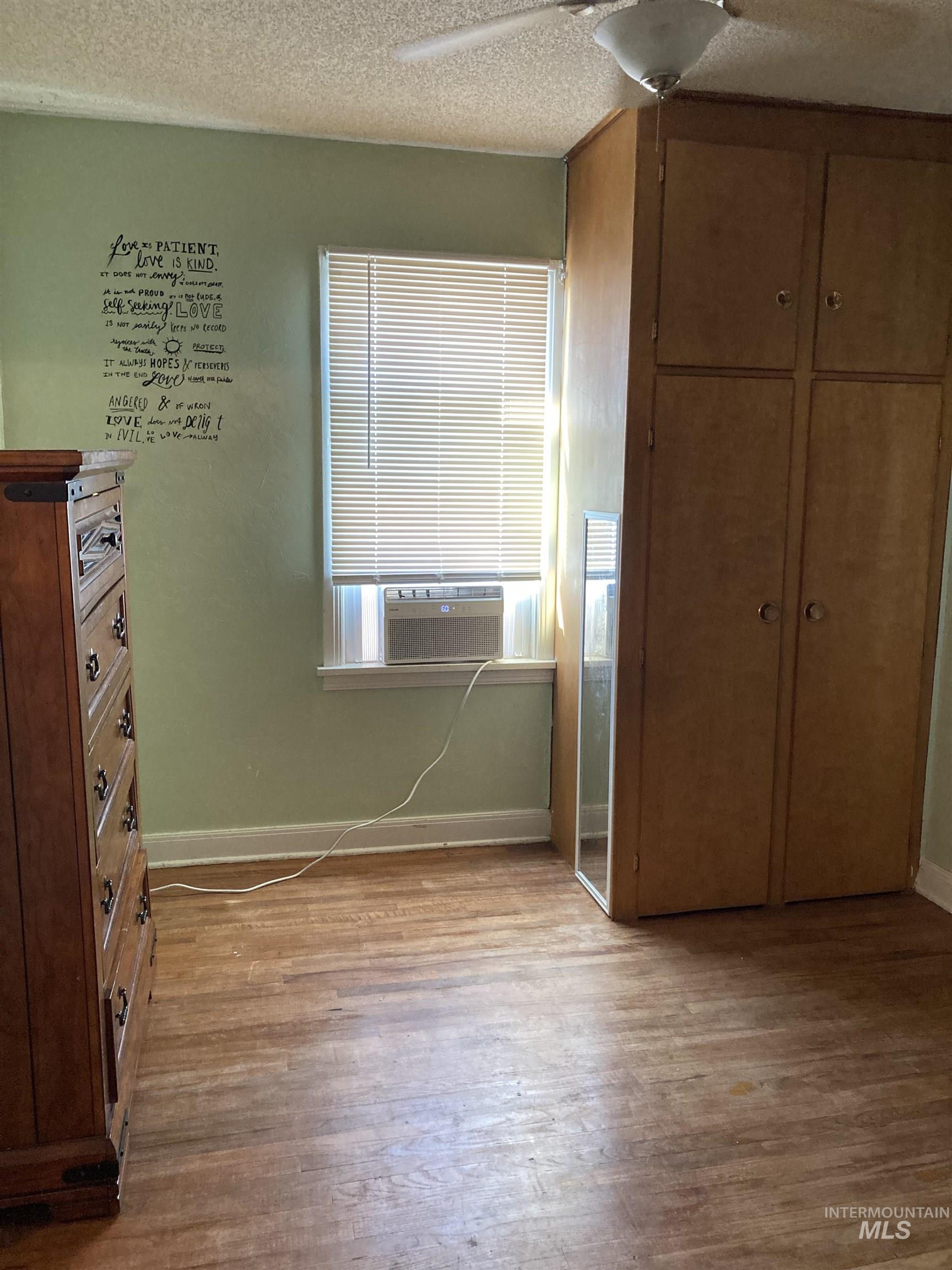 2213 County Rd E., Filer, Idaho 83328, 2 Bedrooms, 1 Bathroom, Residential For Sale, Price $290,000, 99004366