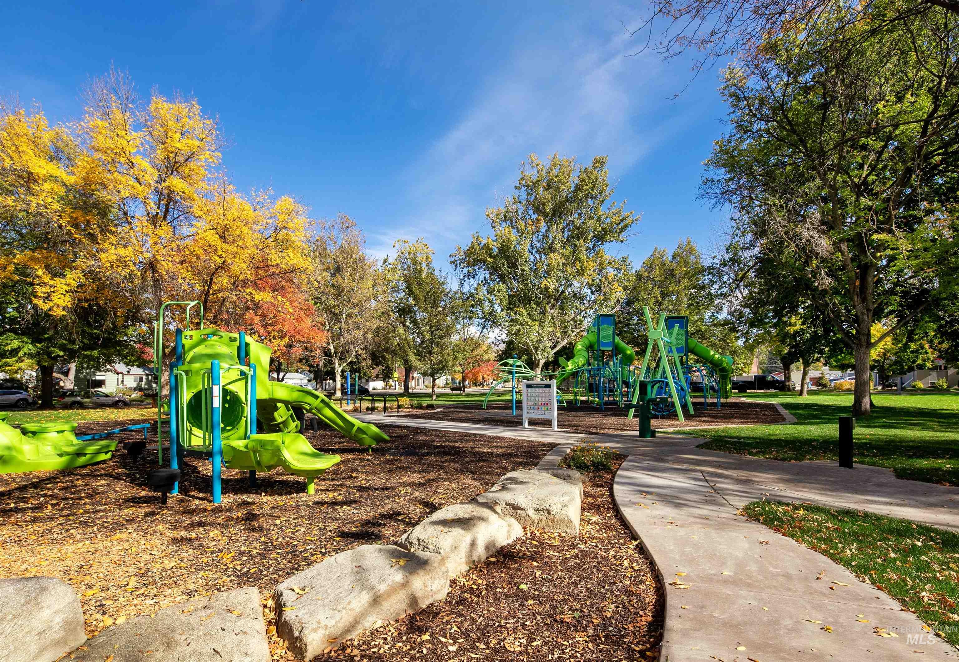 2412 W Bannock St, Boise, Idaho 83702, 3 Bedrooms, 2 Bathrooms, Residential For Sale, Price $725,000, 99004367