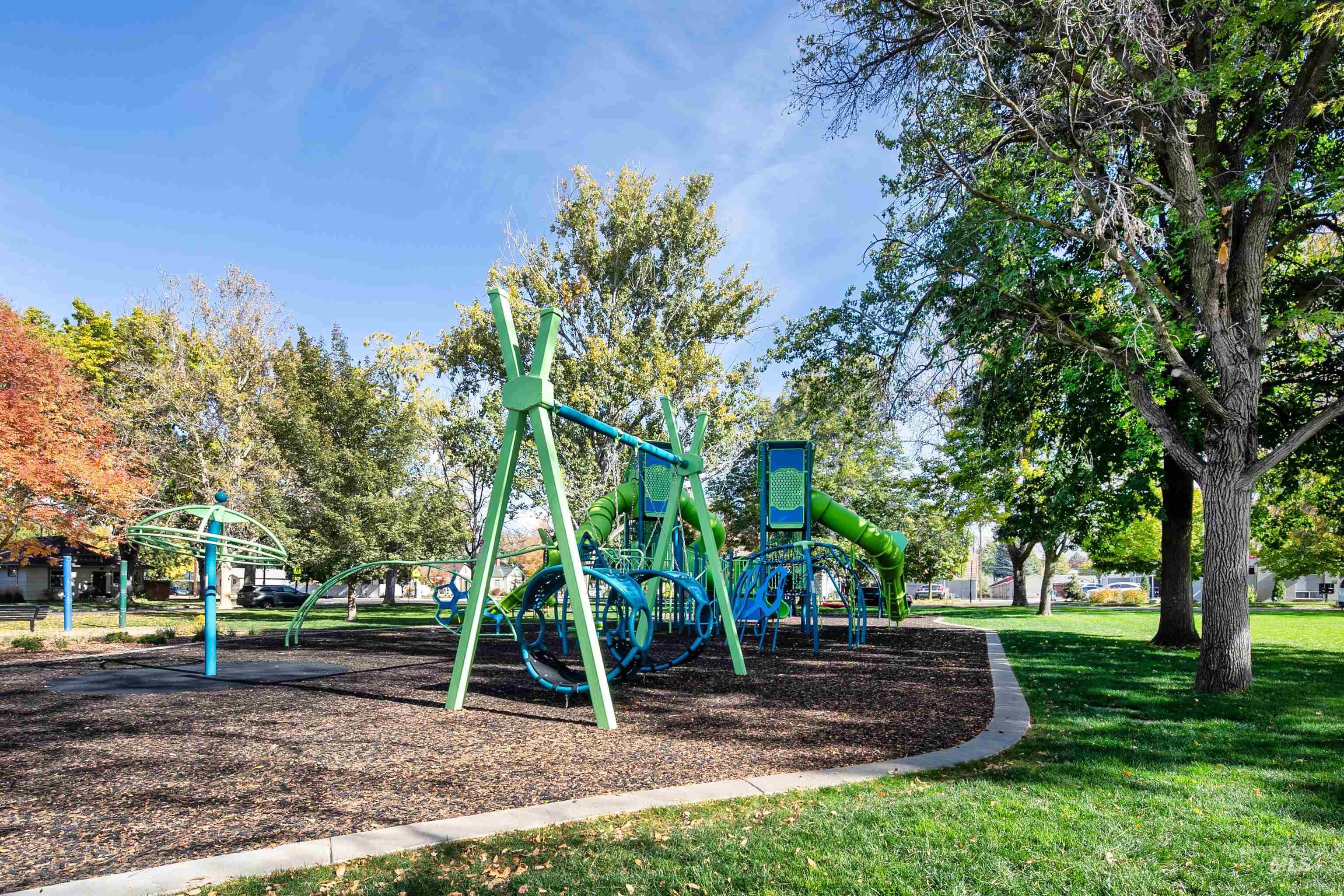 2412 W Bannock St, Boise, Idaho 83702, 3 Bedrooms, 2 Bathrooms, Residential For Sale, Price $725,000, 99004367