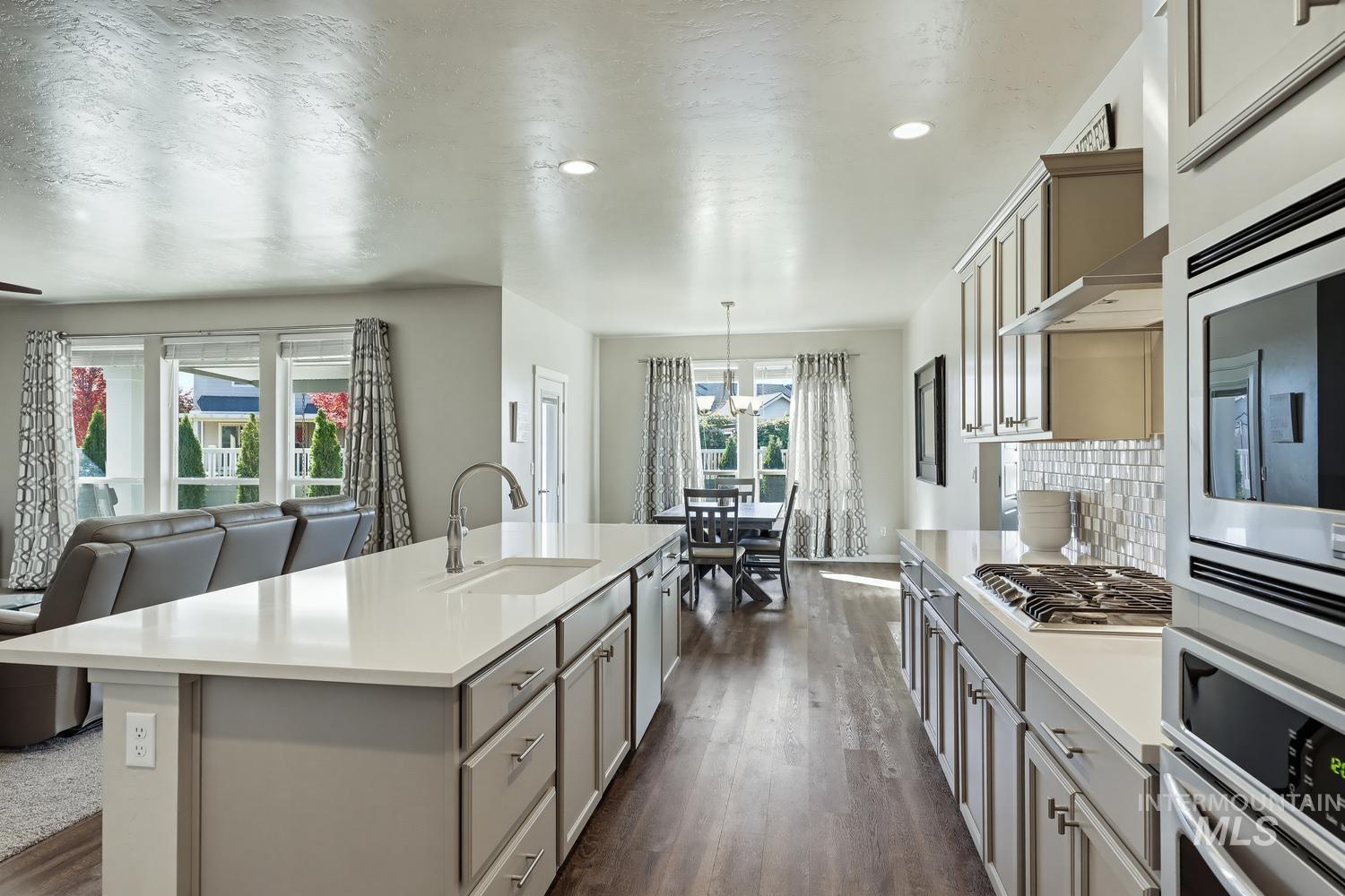 1387 E Redwick Dr, Meridian, Idaho 83646, 4 Bedrooms, 2 Bathrooms, Residential For Sale, Price $649,900, 99004370