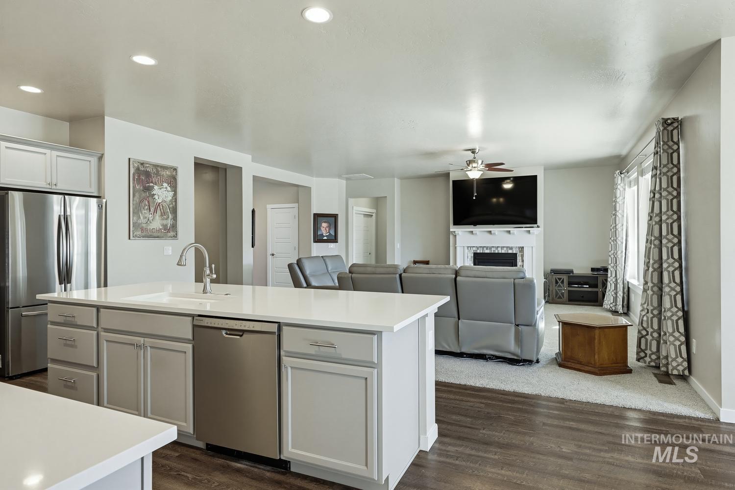 1387 E Redwick Dr, Meridian, Idaho 83646, 4 Bedrooms, 2 Bathrooms, Residential For Sale, Price $649,900, 99004370