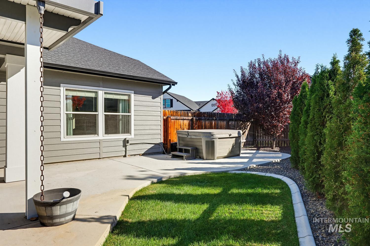1387 E Redwick Dr, Meridian, Idaho 83646, 4 Bedrooms, 2 Bathrooms, Residential For Sale, Price $649,900, 99004370