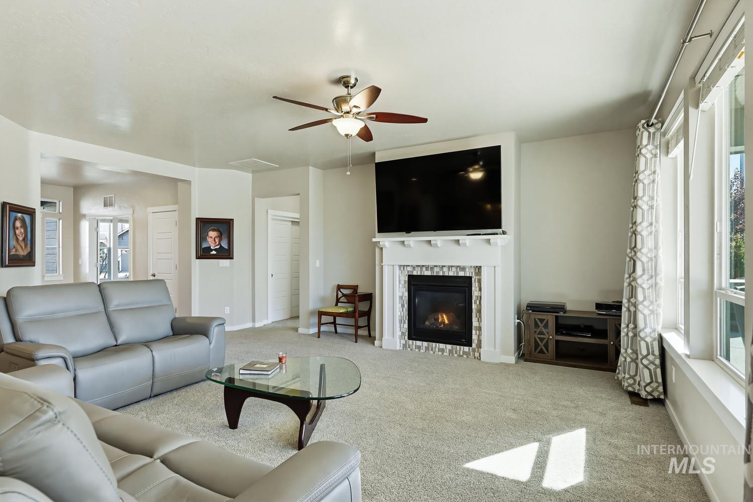 1387 E Redwick Dr, Meridian, Idaho 83646, 4 Bedrooms, 2 Bathrooms, Residential For Sale, Price $649,900, 99004370