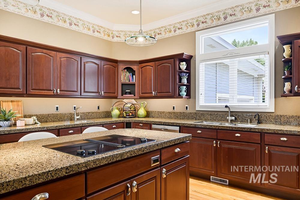 4601 W Brassie Ct, Meridian, Idaho 83646, 4 Bedrooms, 3.5 Bathrooms, Residential For Sale, Price $1,099,000,MLS 99004372