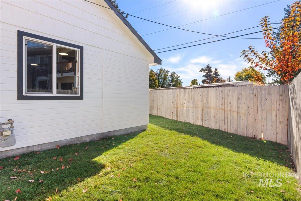 6317 W Lucky Lane, Boise, Idaho 83703, 3 Bedrooms, 2.5 Bathrooms, Residential For Sale, Price $499,900,MLS 99004373