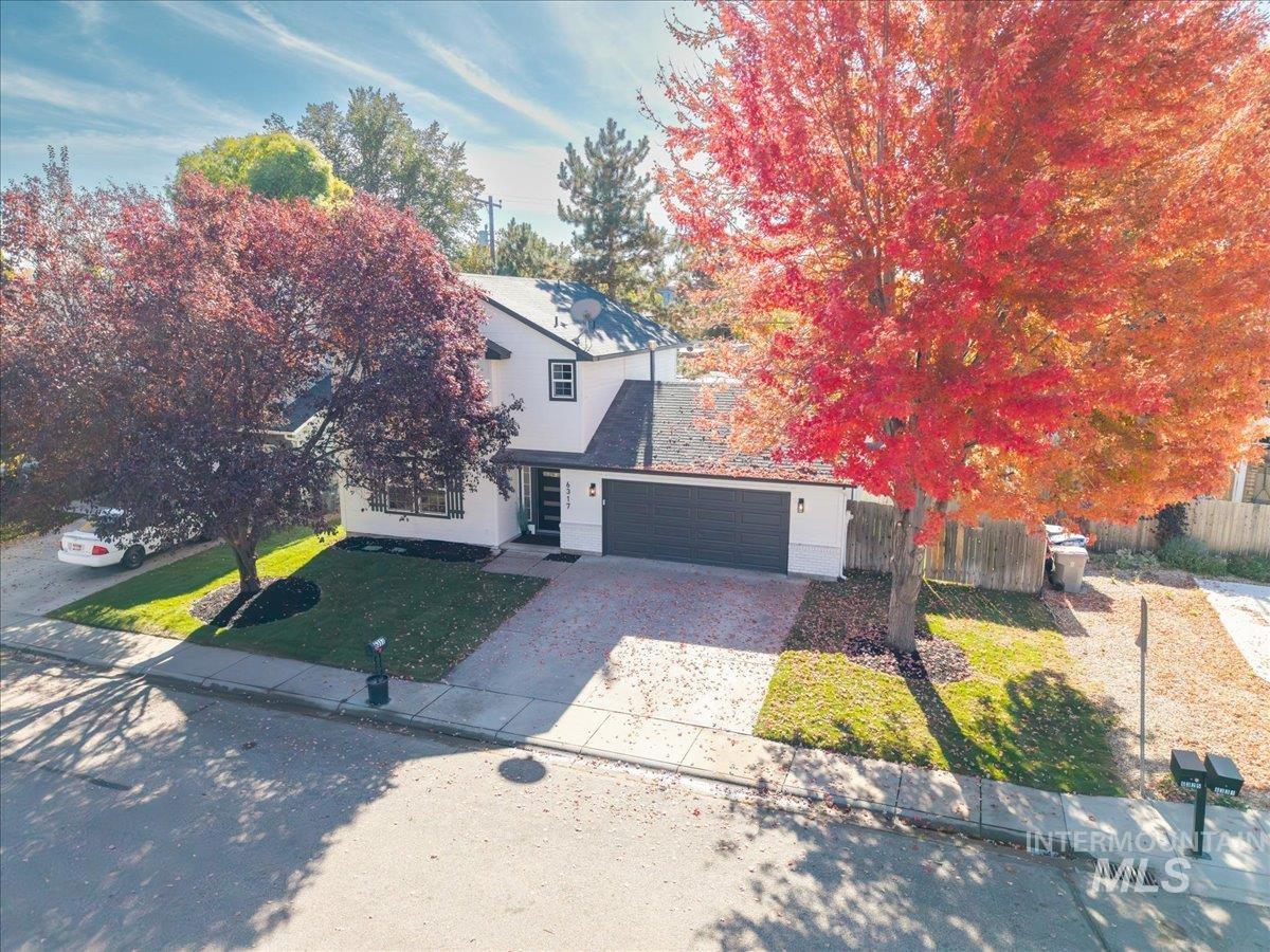 6317 W Lucky Lane, Boise, Idaho 83703, 3 Bedrooms, 2.5 Bathrooms, Residential For Sale, Price $499,900,MLS 99004373