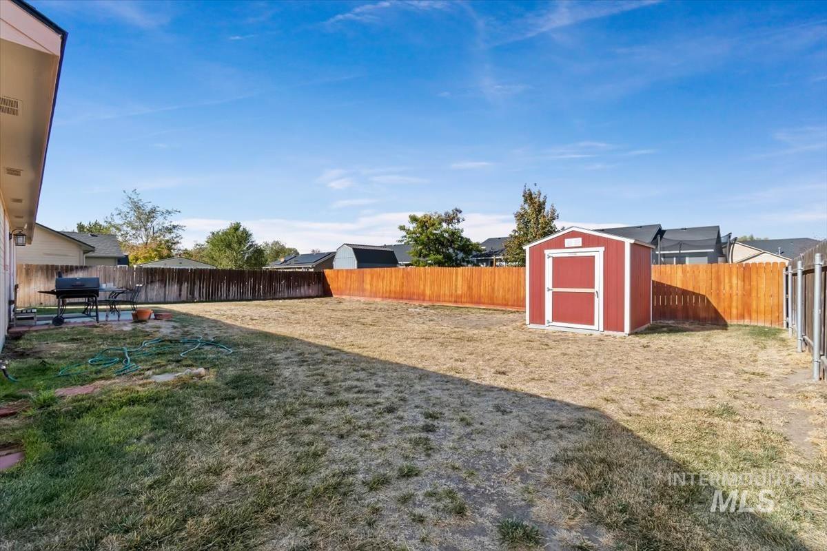 962 W 4th N, Mountain Home, Idaho 83647, 3 Bedrooms, 2 Bathrooms, Residential For Sale, Price $345,000, 99004377
