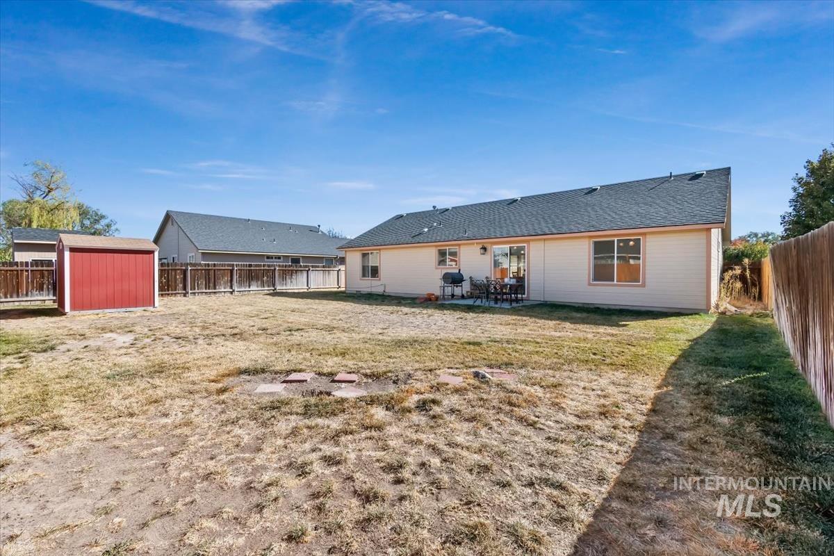 962 W 4th N, Mountain Home, Idaho 83647, 3 Bedrooms, 2 Bathrooms, Residential For Sale, Price $345,000, 99004377