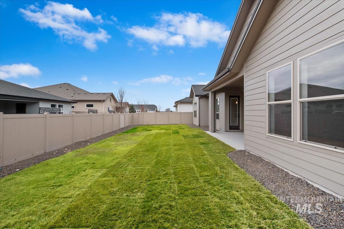 1959 W Smokey Lake Dr., Meridian, Idaho 83642, 4 Bedrooms, 3.5 Bathrooms, Residential For Sale, Price $924,880, 99004382